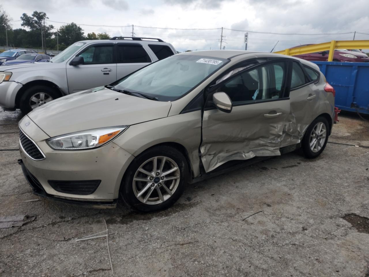 FORD FOCUS SE 2016