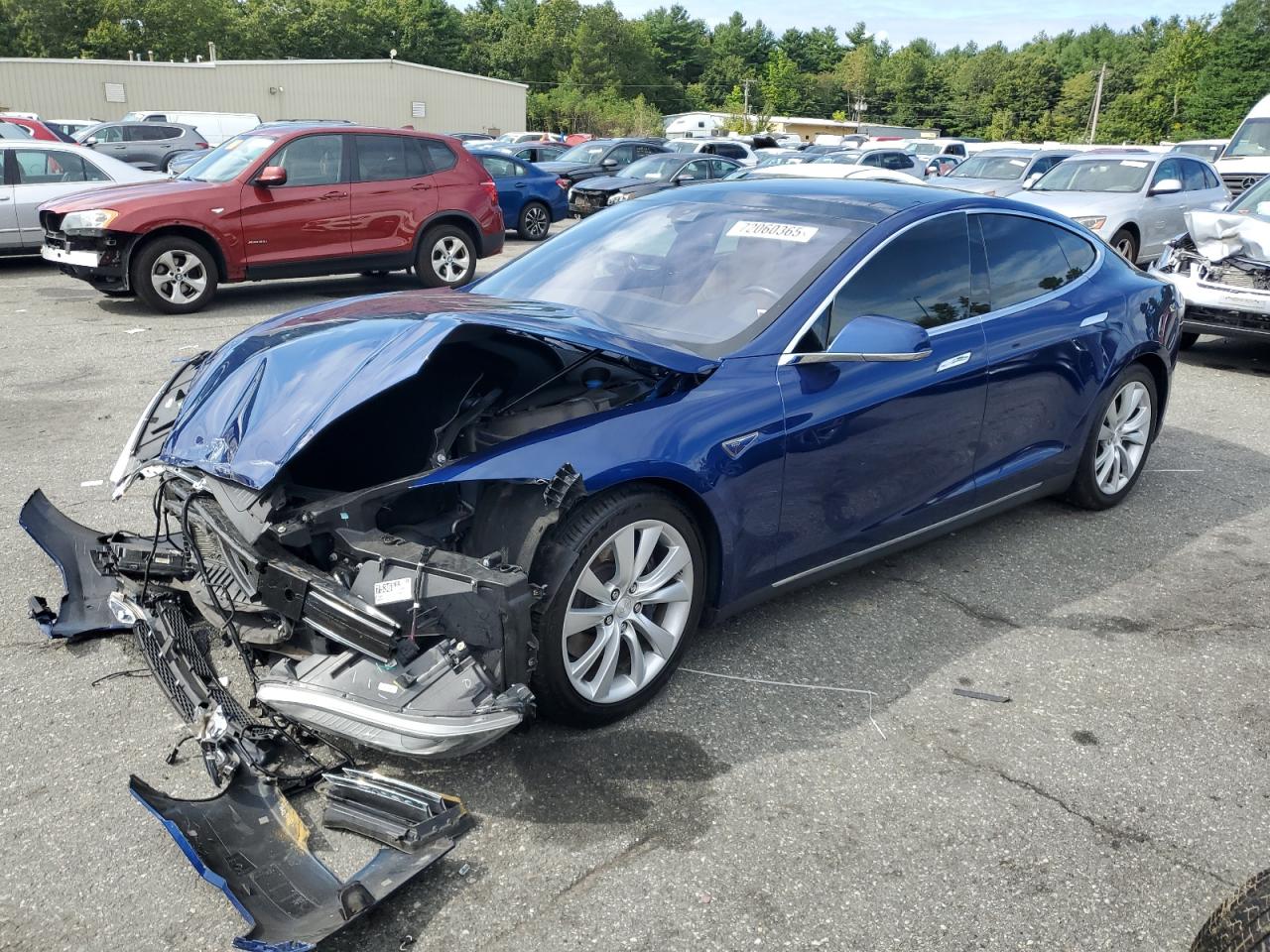 TESLA MODEL S 2015
