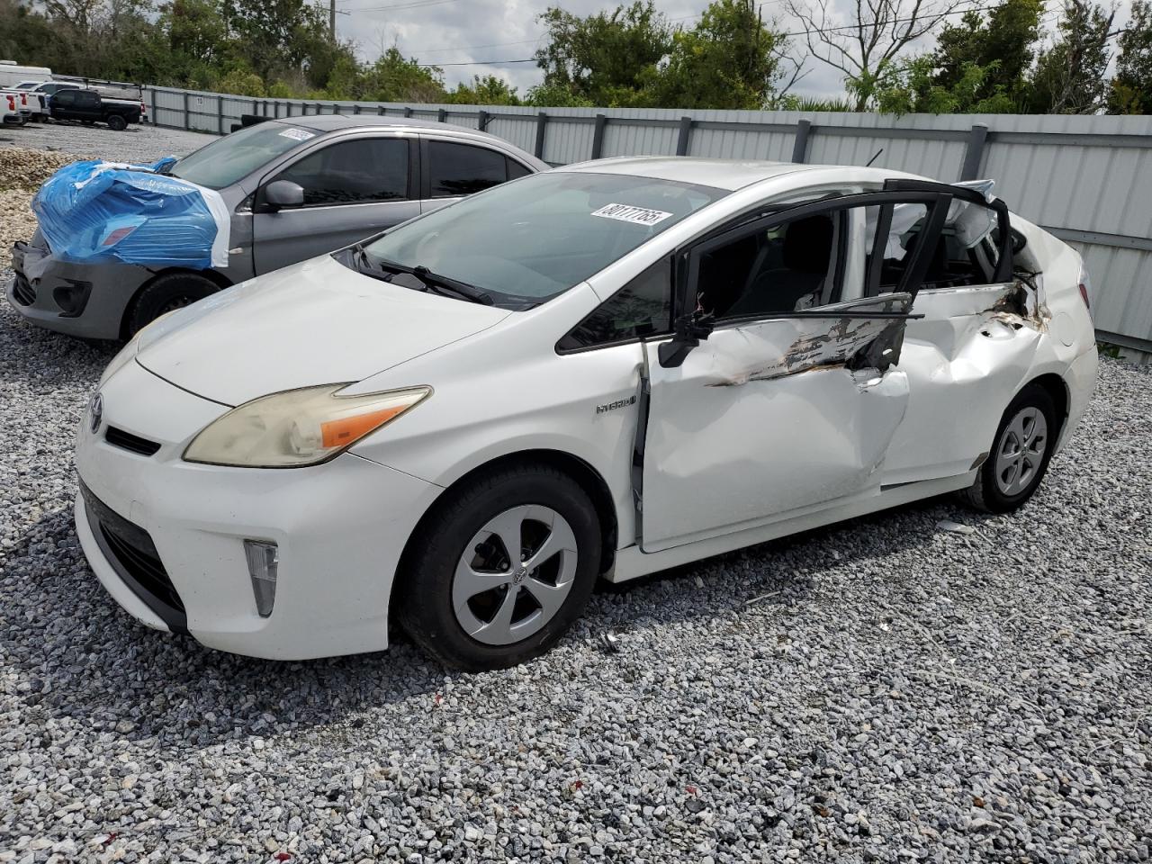 TOYOTA PRIUS 2013