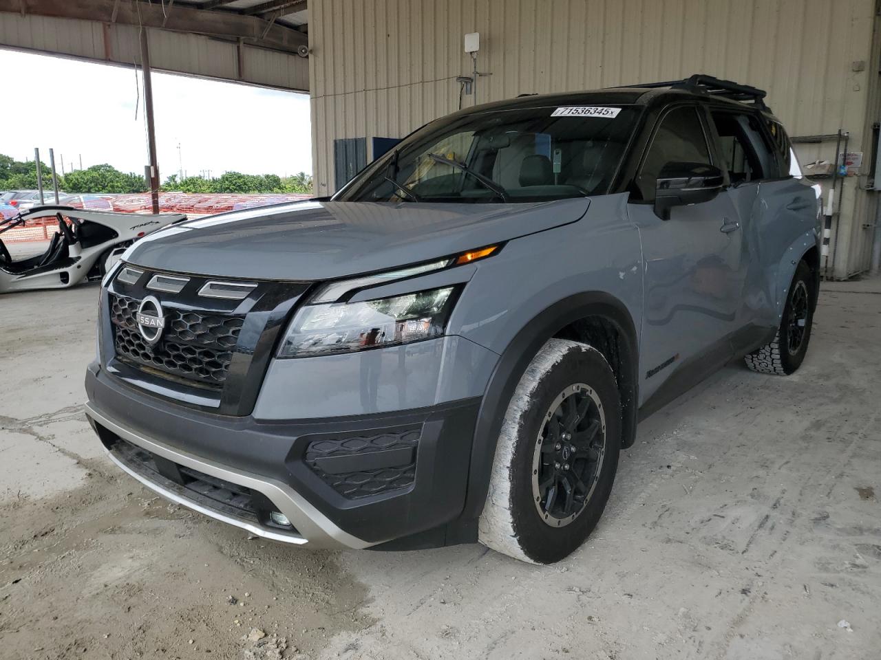 NISSAN PATHFINDER 2024