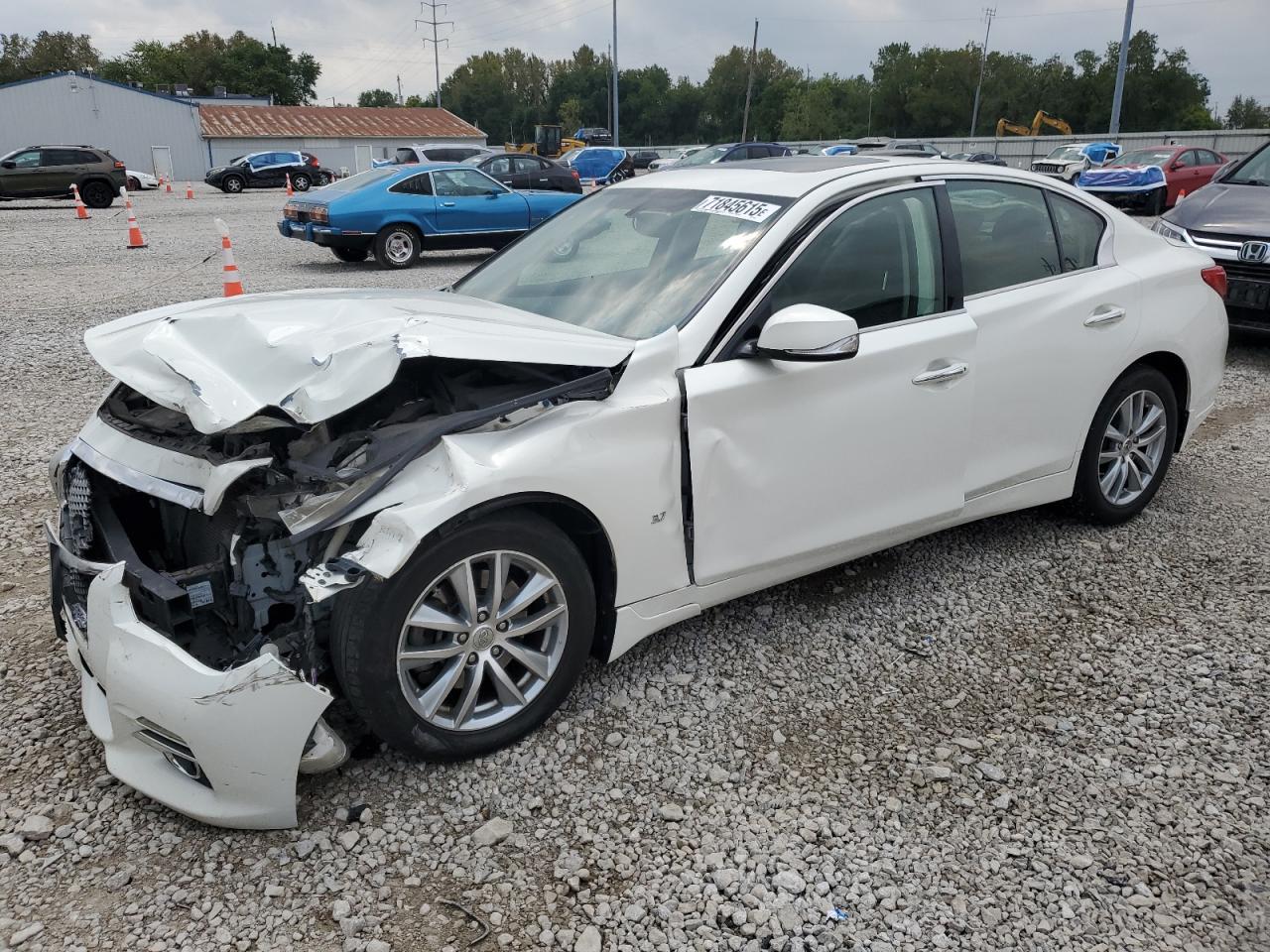 INFINITI Q50 BASE 2015