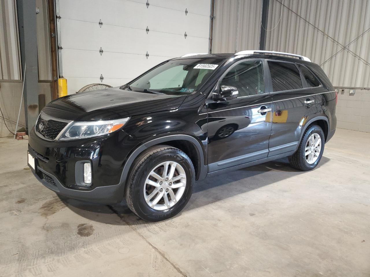 KIA SORENTO LX 2015