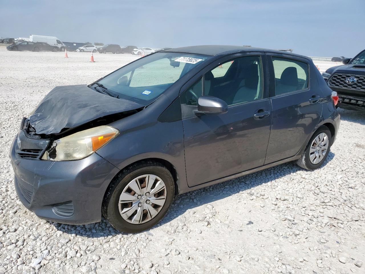 TOYOTA YARIS 2012