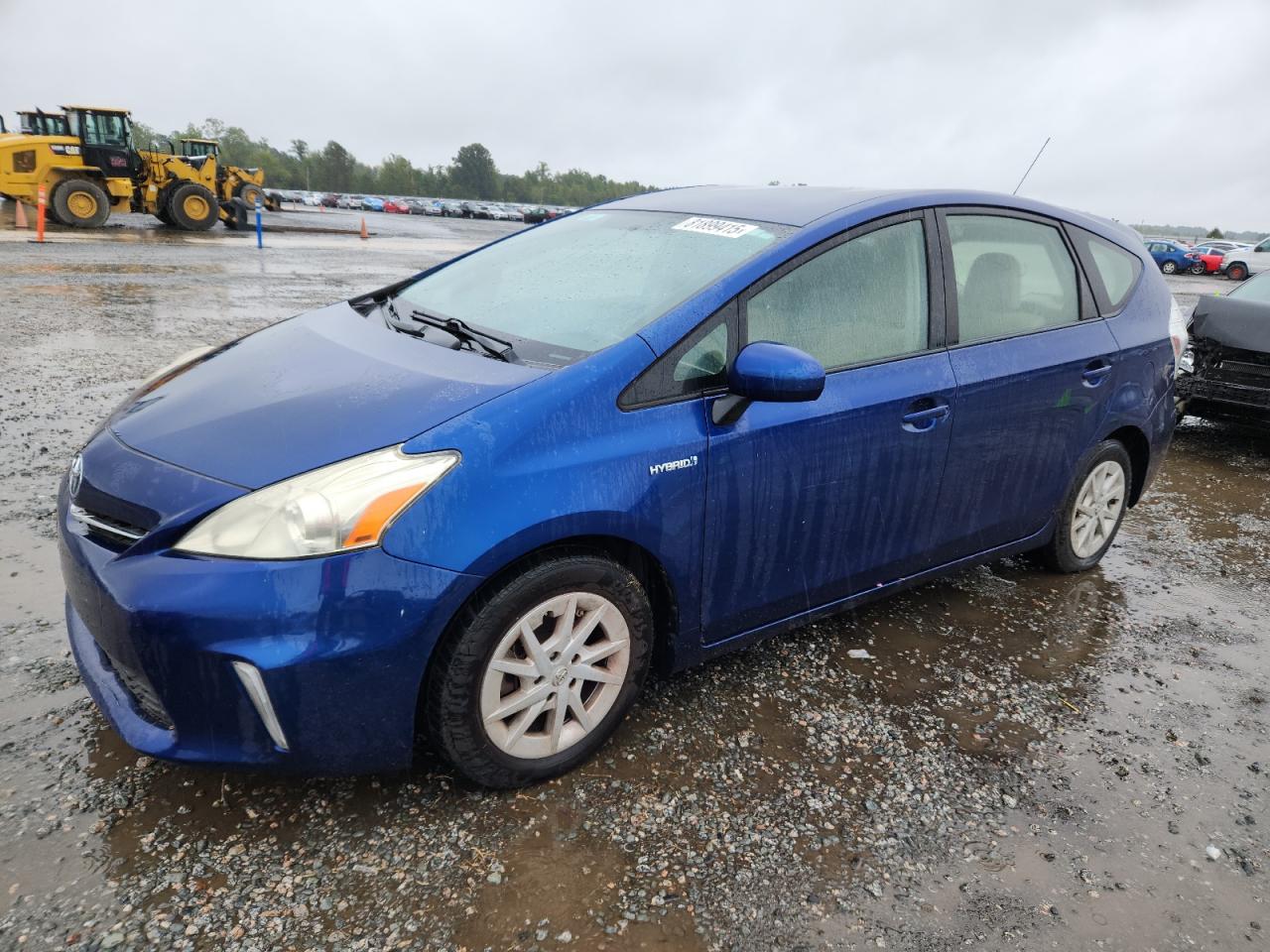 TOYOTA PRIUS V 2012