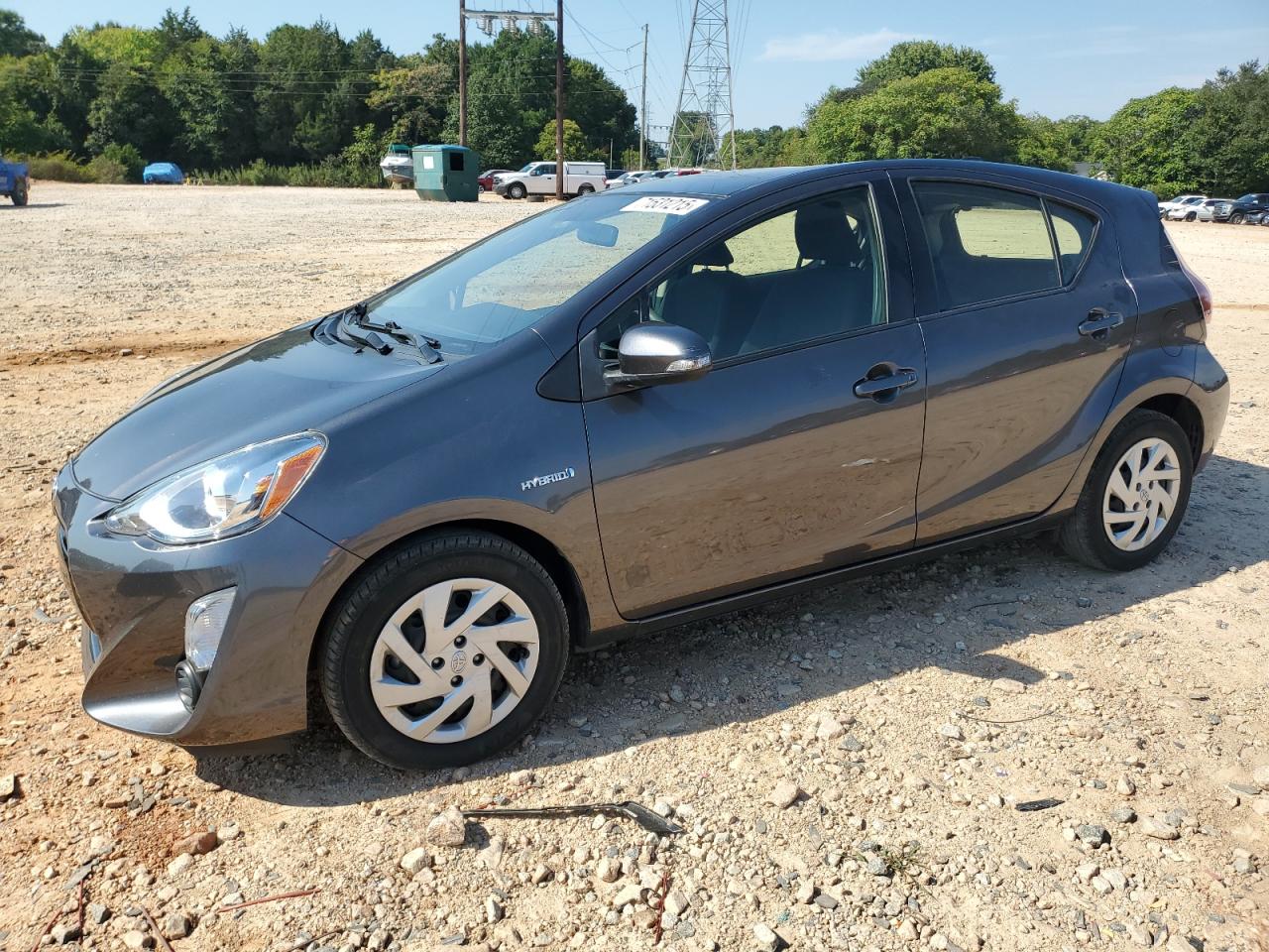 TOYOTA PRIUS C 2015