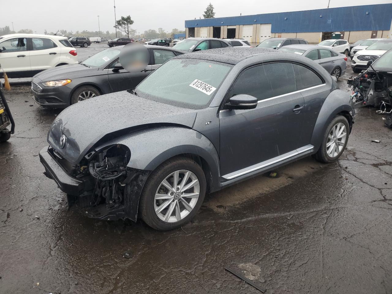 VOLKSWAGEN BEETLE SE 2018