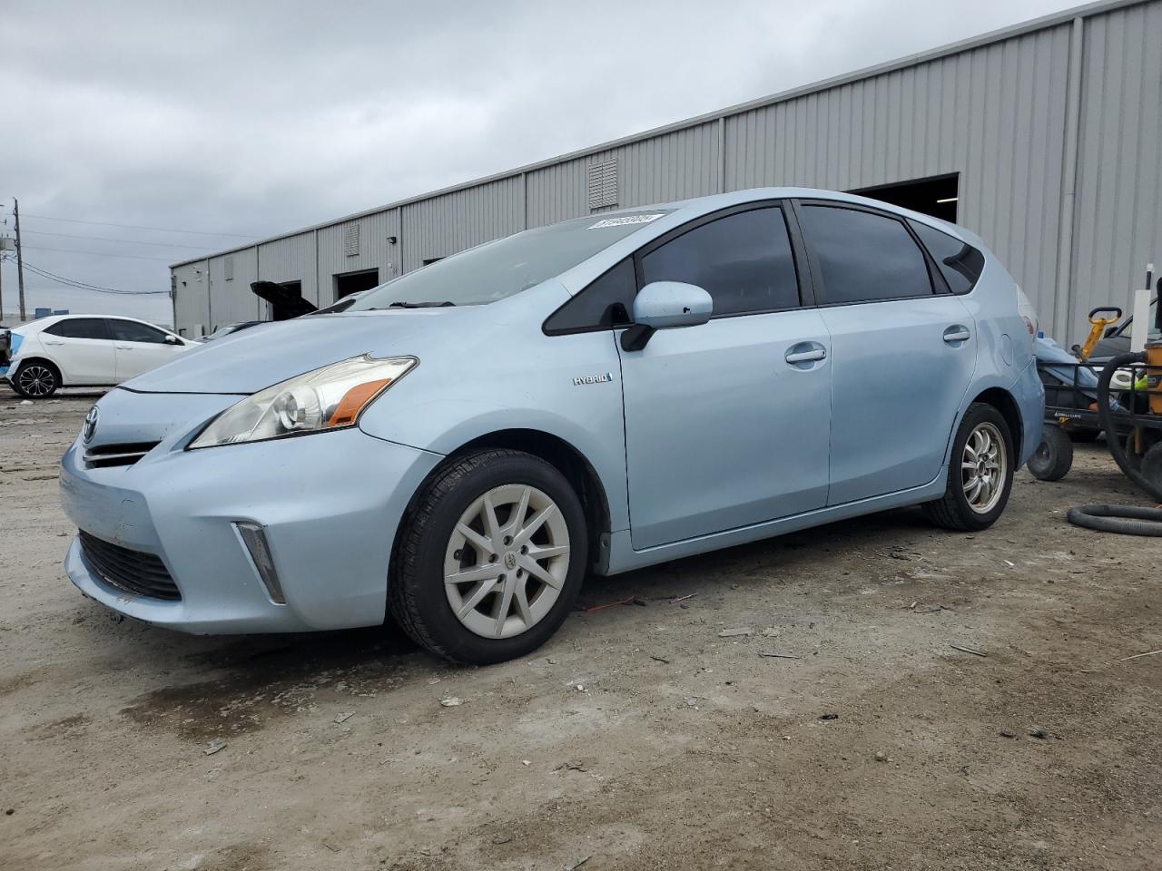 TOYOTA PRIUS V 2014