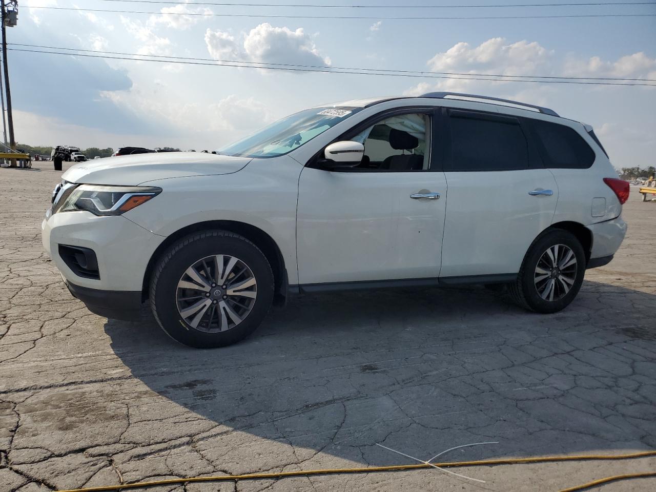 NISSAN PATHFINDER 2017