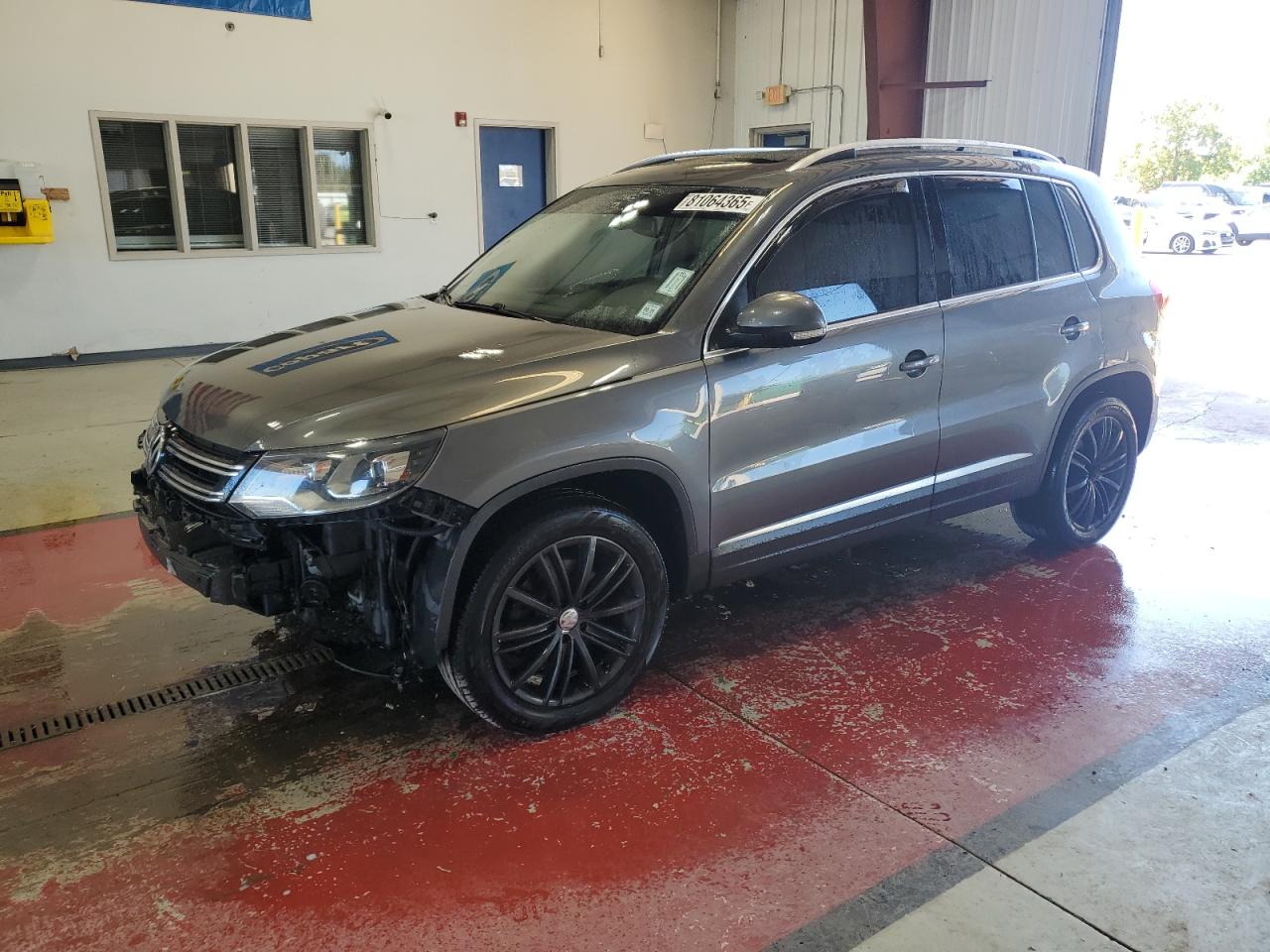 VOLKSWAGEN TIGUAN 2016