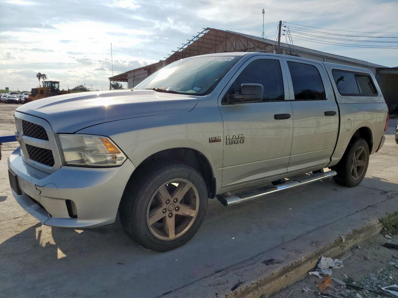 RAM 1500 ST 2015