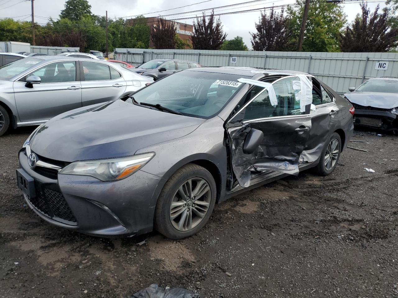 TOYOTA CAMRY LE 2016