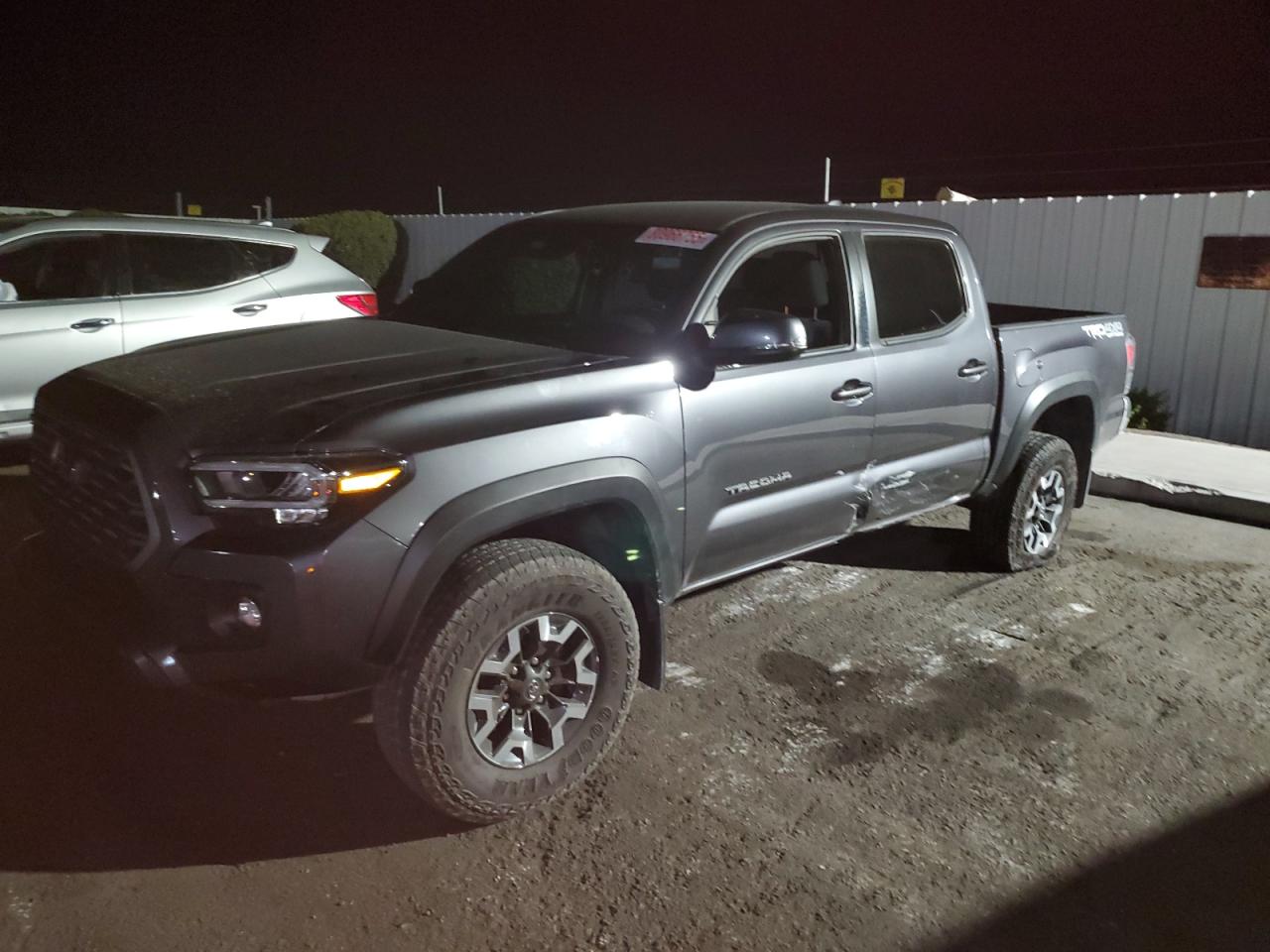 TOYOTA TACOMA DOU 2023