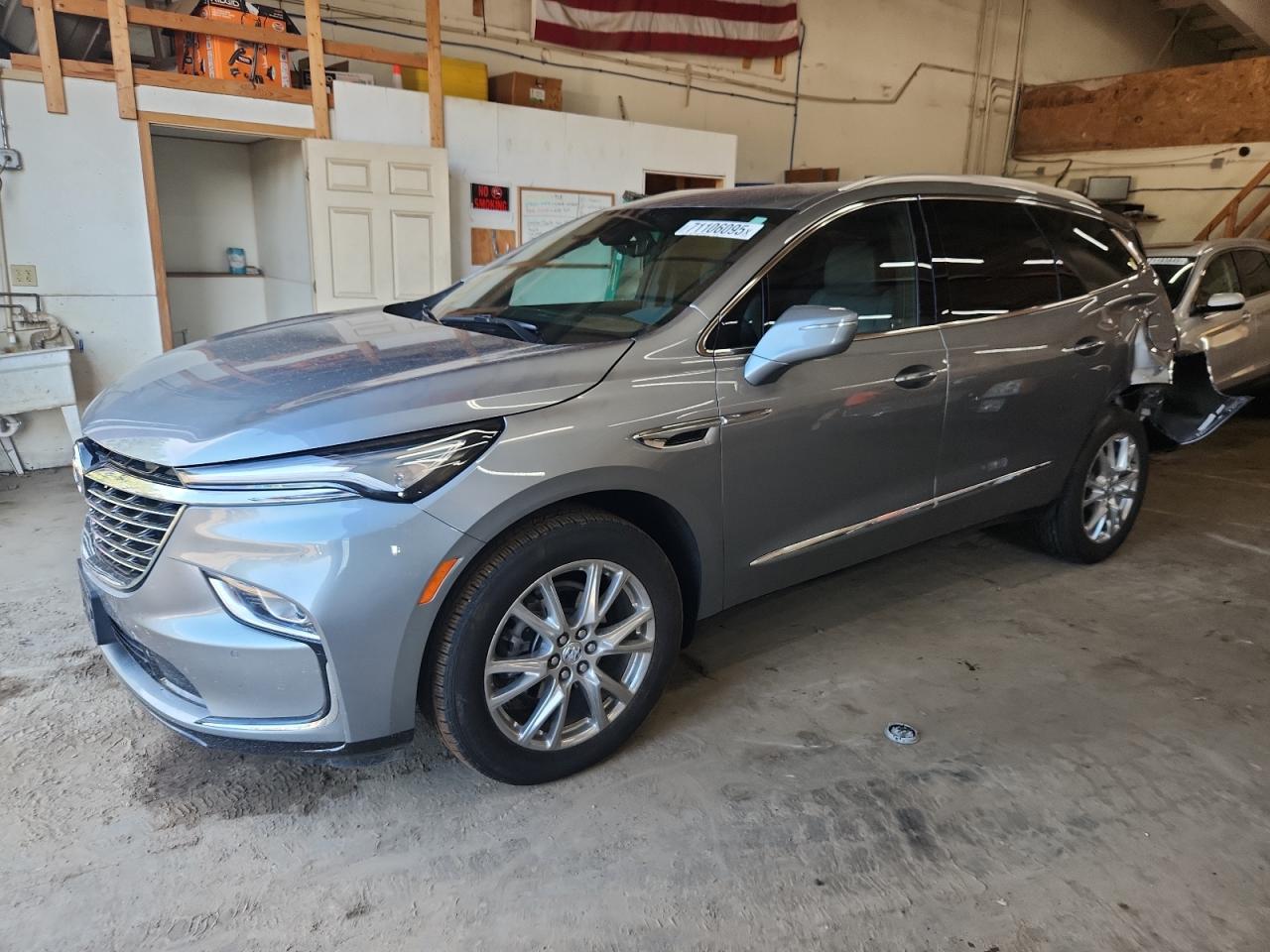 BUICK ENCLAVE PREMIUM 2024