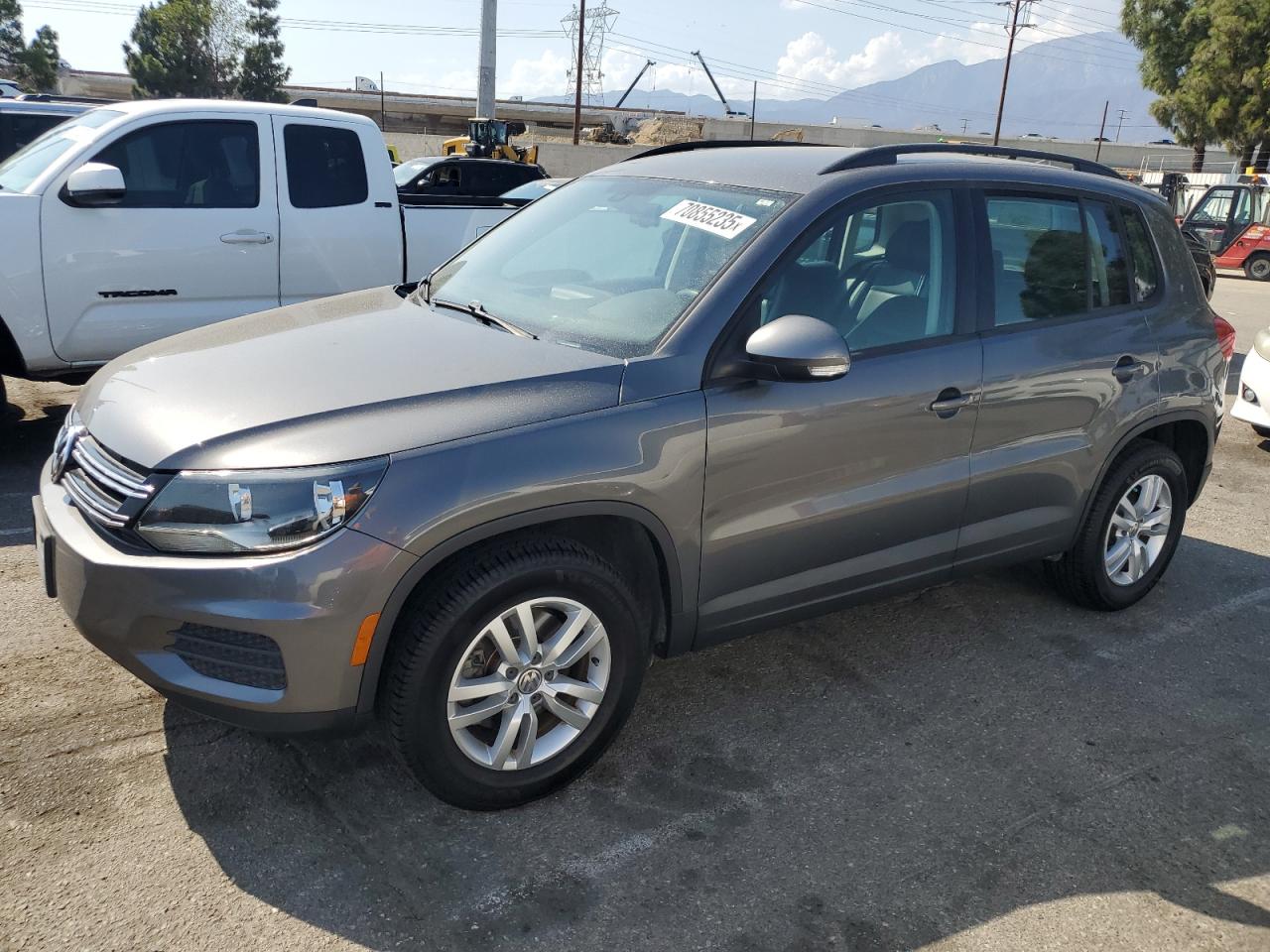 VOLKSWAGEN TIGUAN S 2017