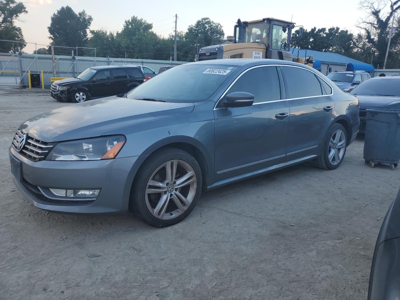 VOLKSWAGEN PASSAT SEL 2013