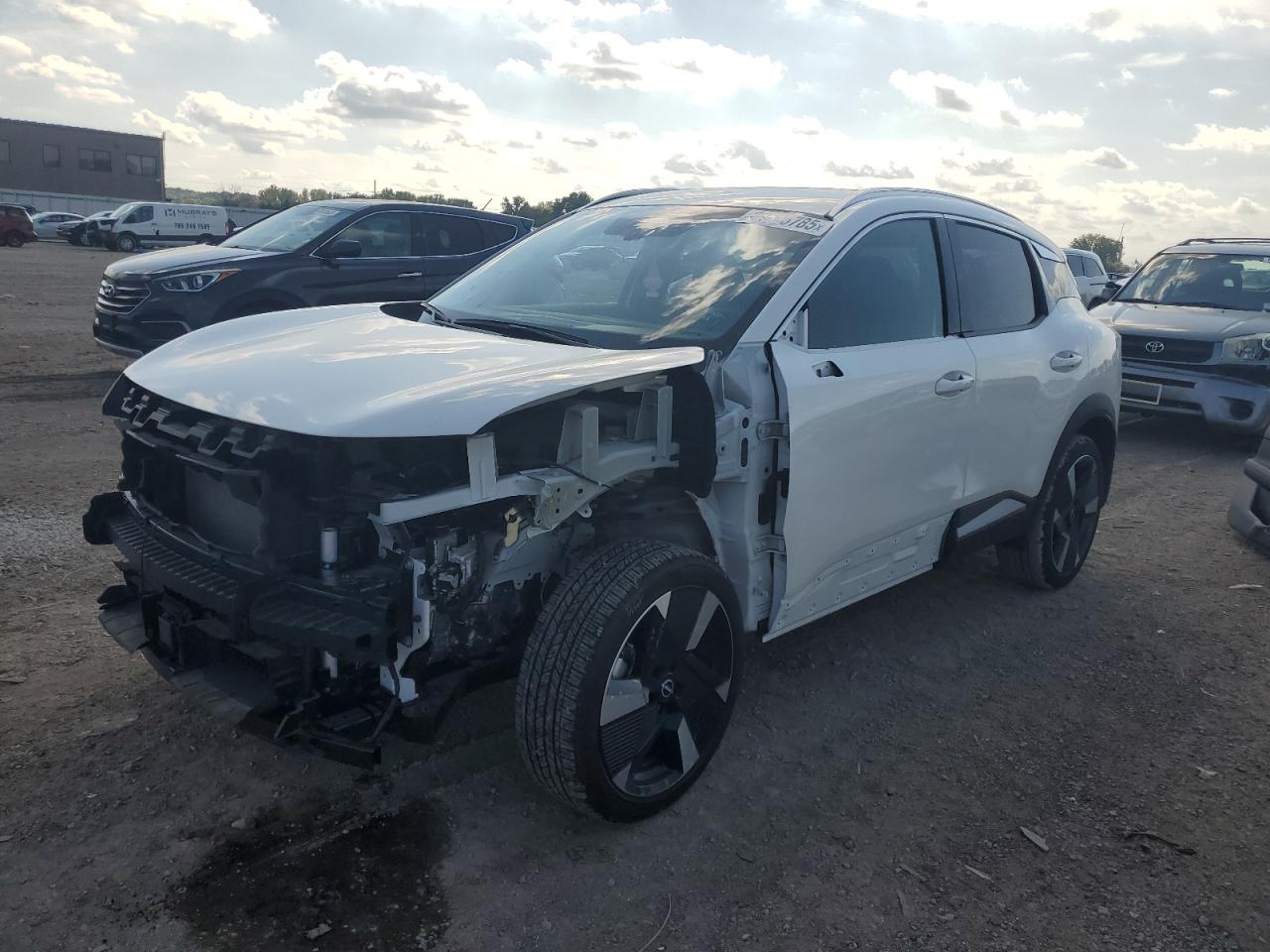 NISSAN KICKS SR 2025