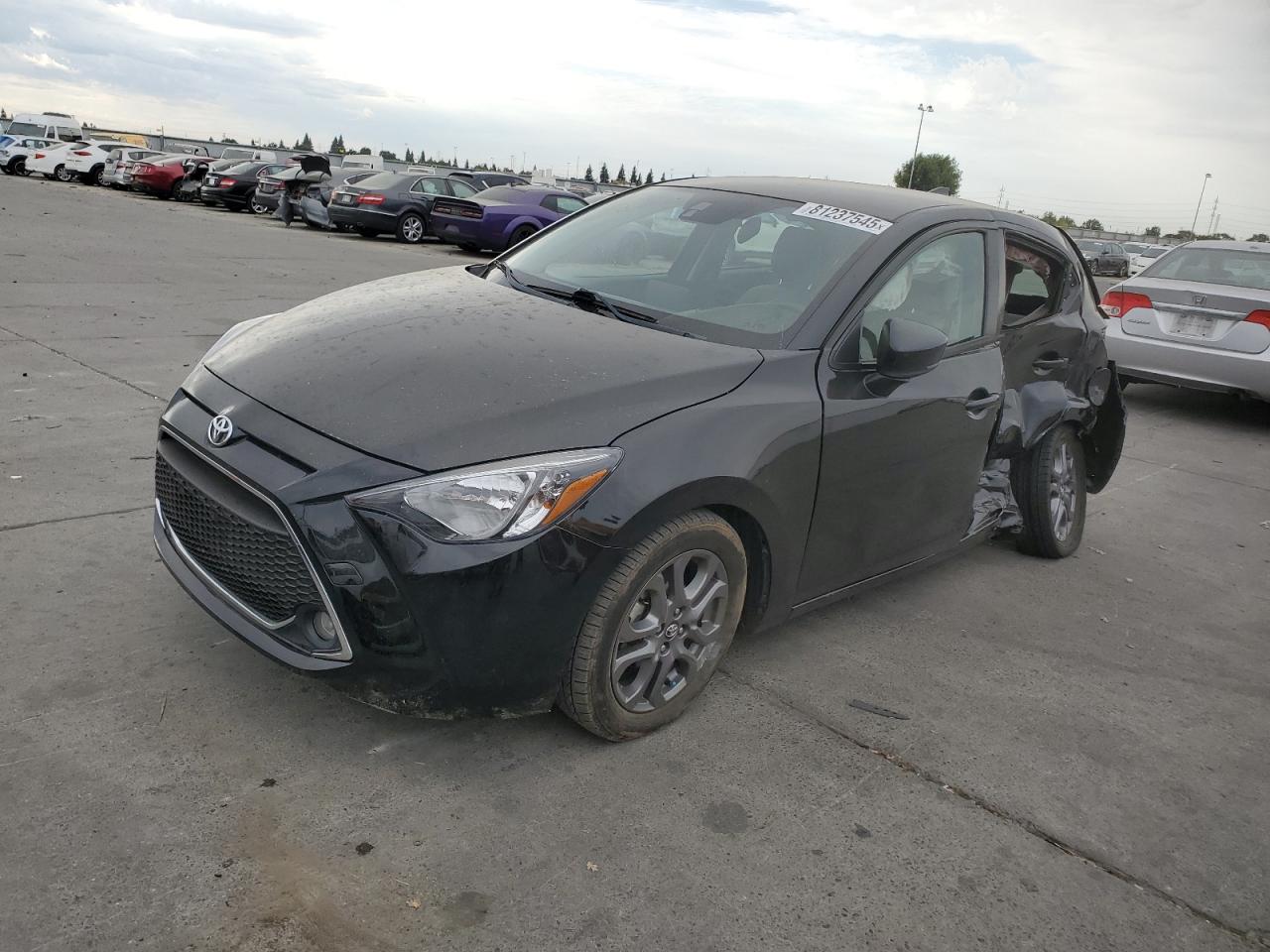 TOYOTA YARIS LE 2020