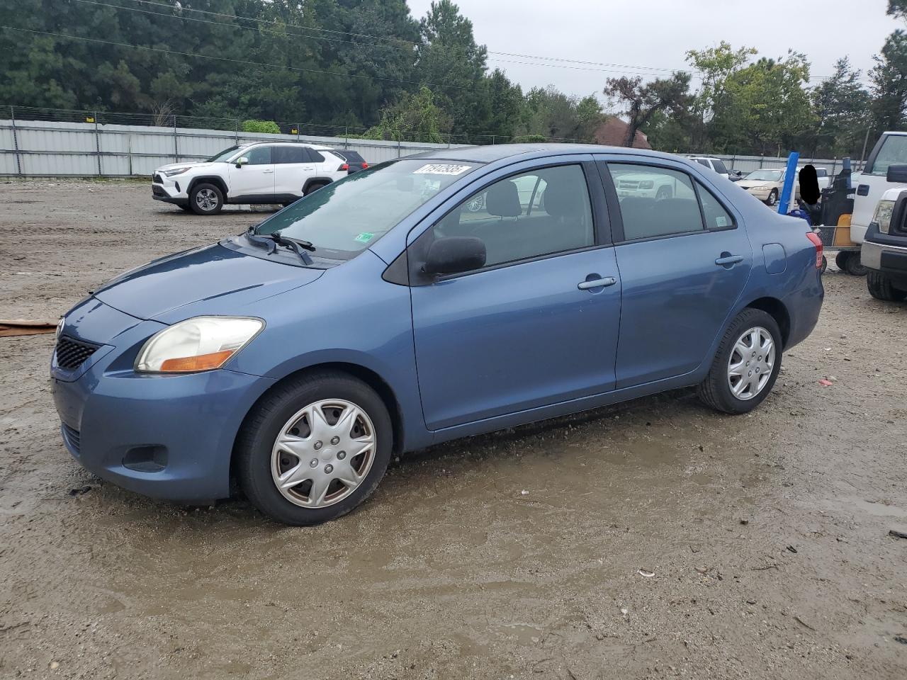 TOYOTA YARIS 2010