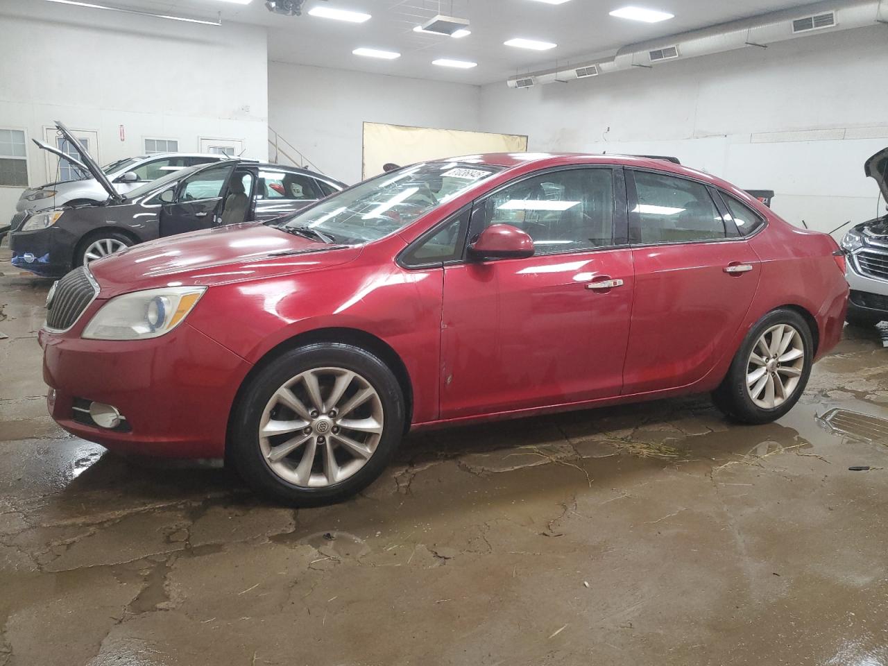 BUICK VERANO 2012