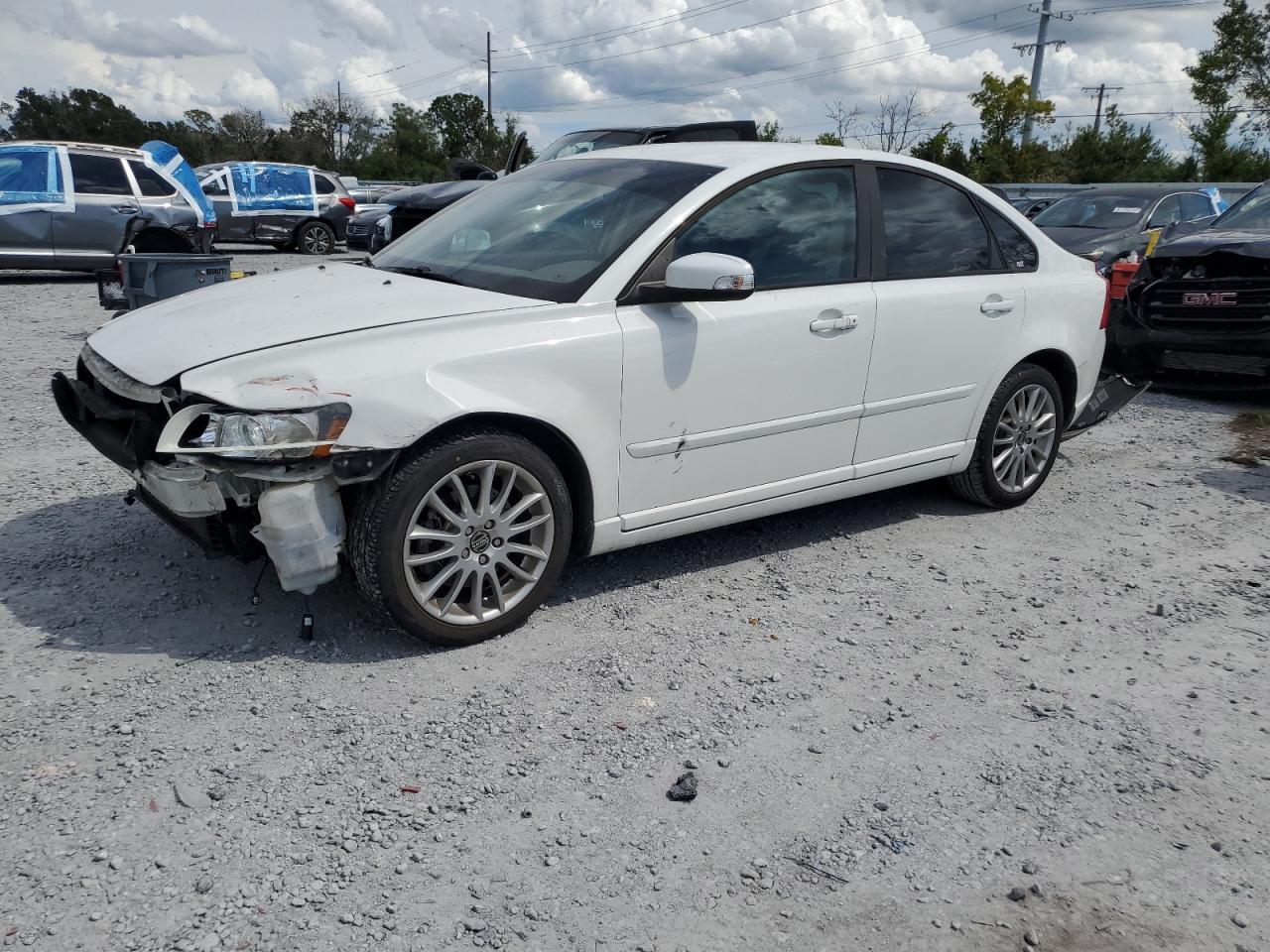 VOLVO S40 2.4I 2010