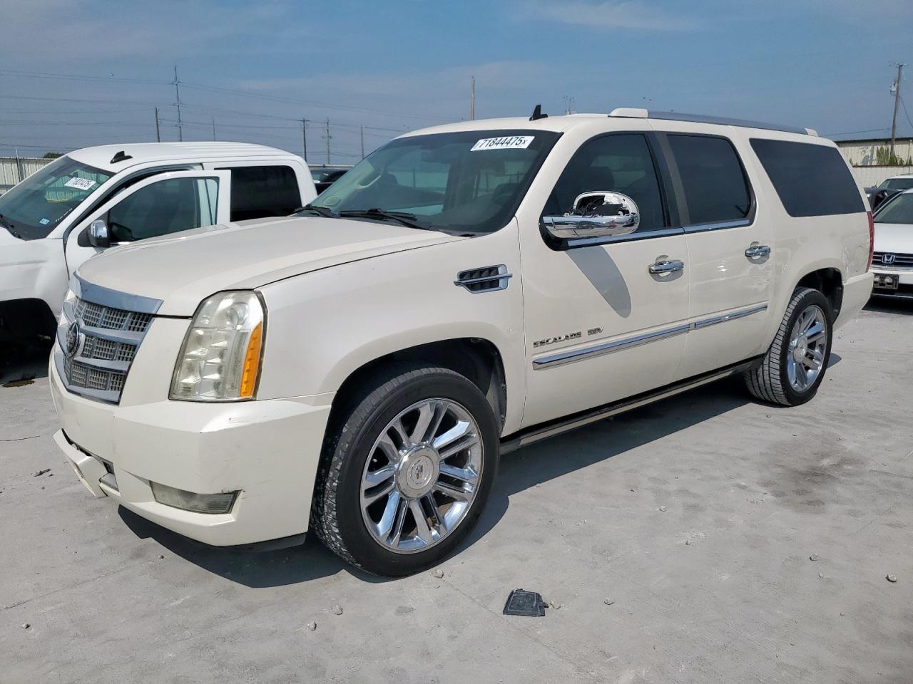 CADILLAC ESCALADE ESV PLATINUM 2010