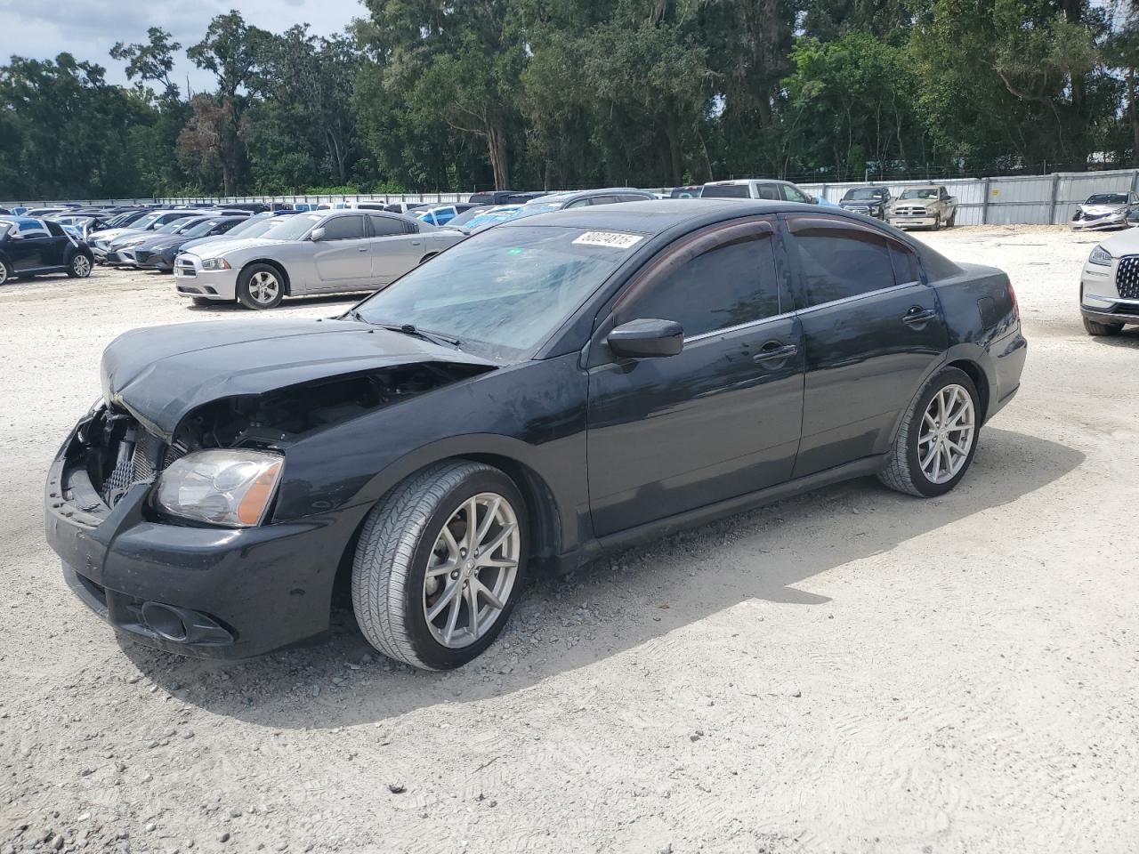 MITSUBISHI GALANT ES 2011