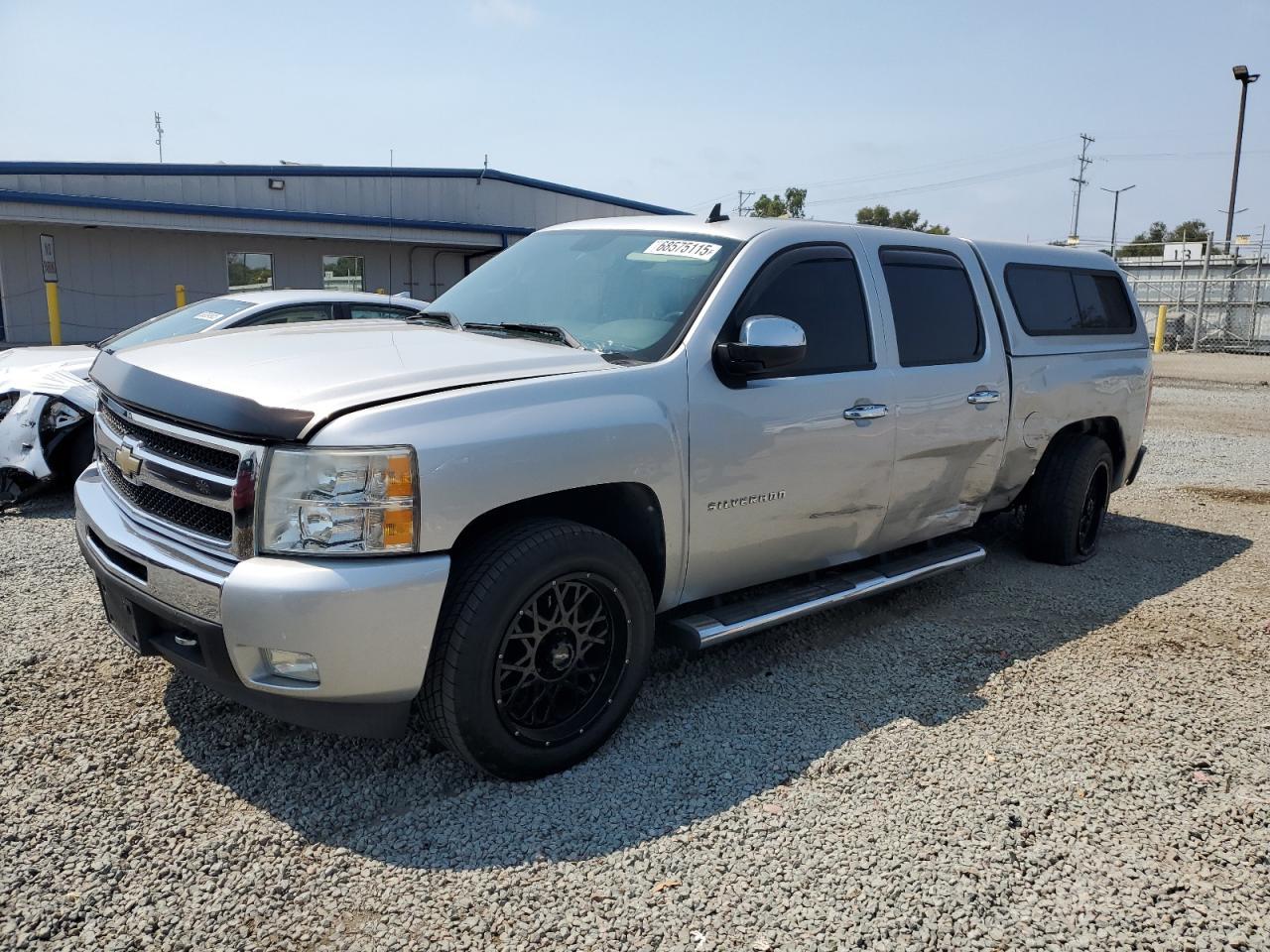 CHEVROLET SILVERADO 2011