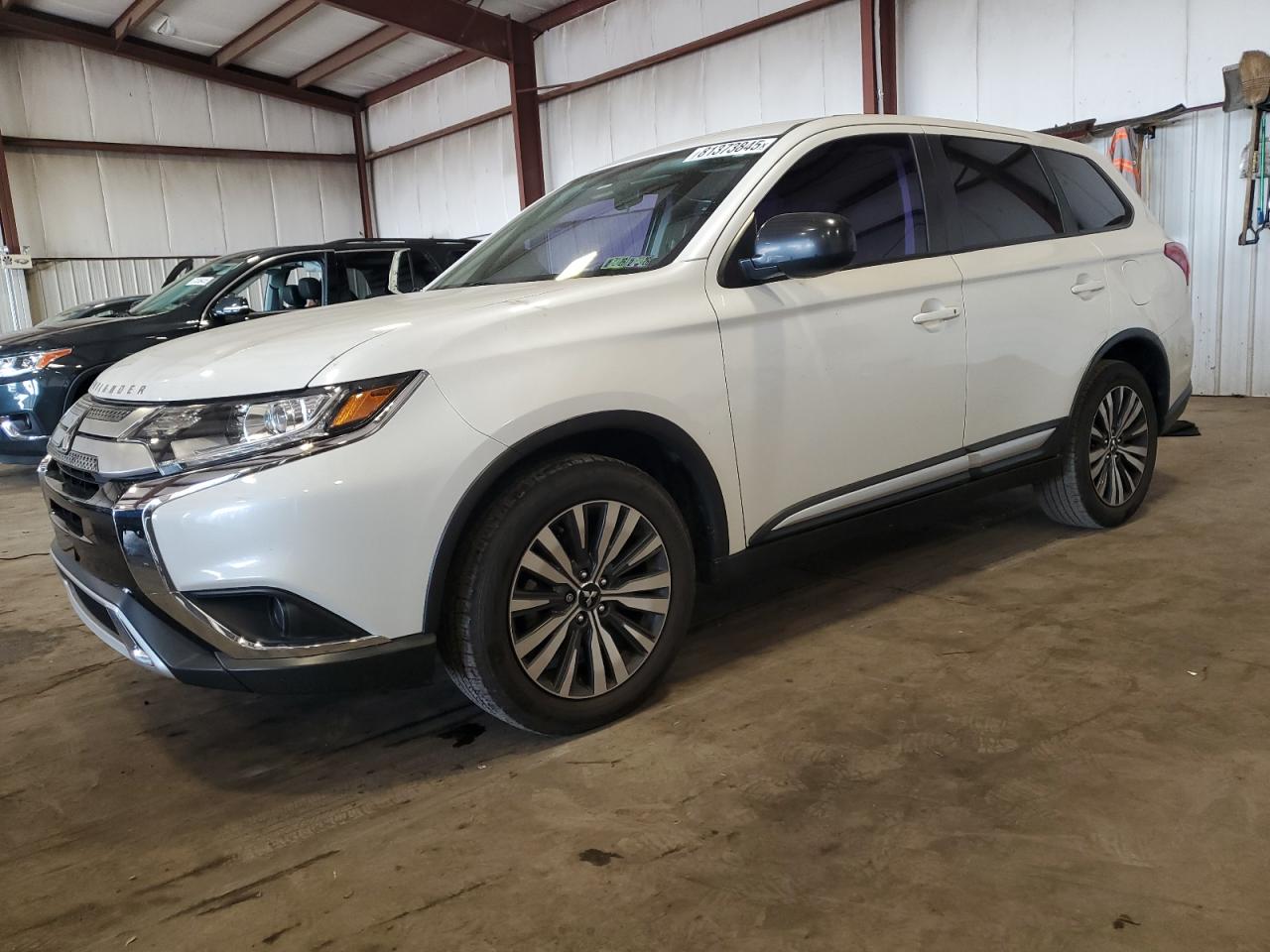 MITSUBISHI OUTLANDER 2020