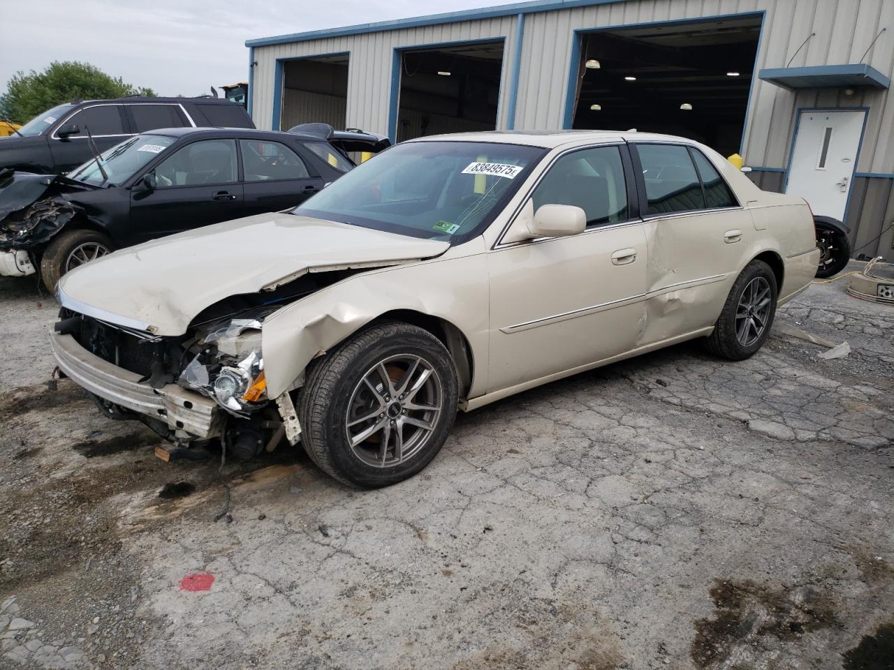 CADILLAC DTS LUXURY COLLECTION 2011