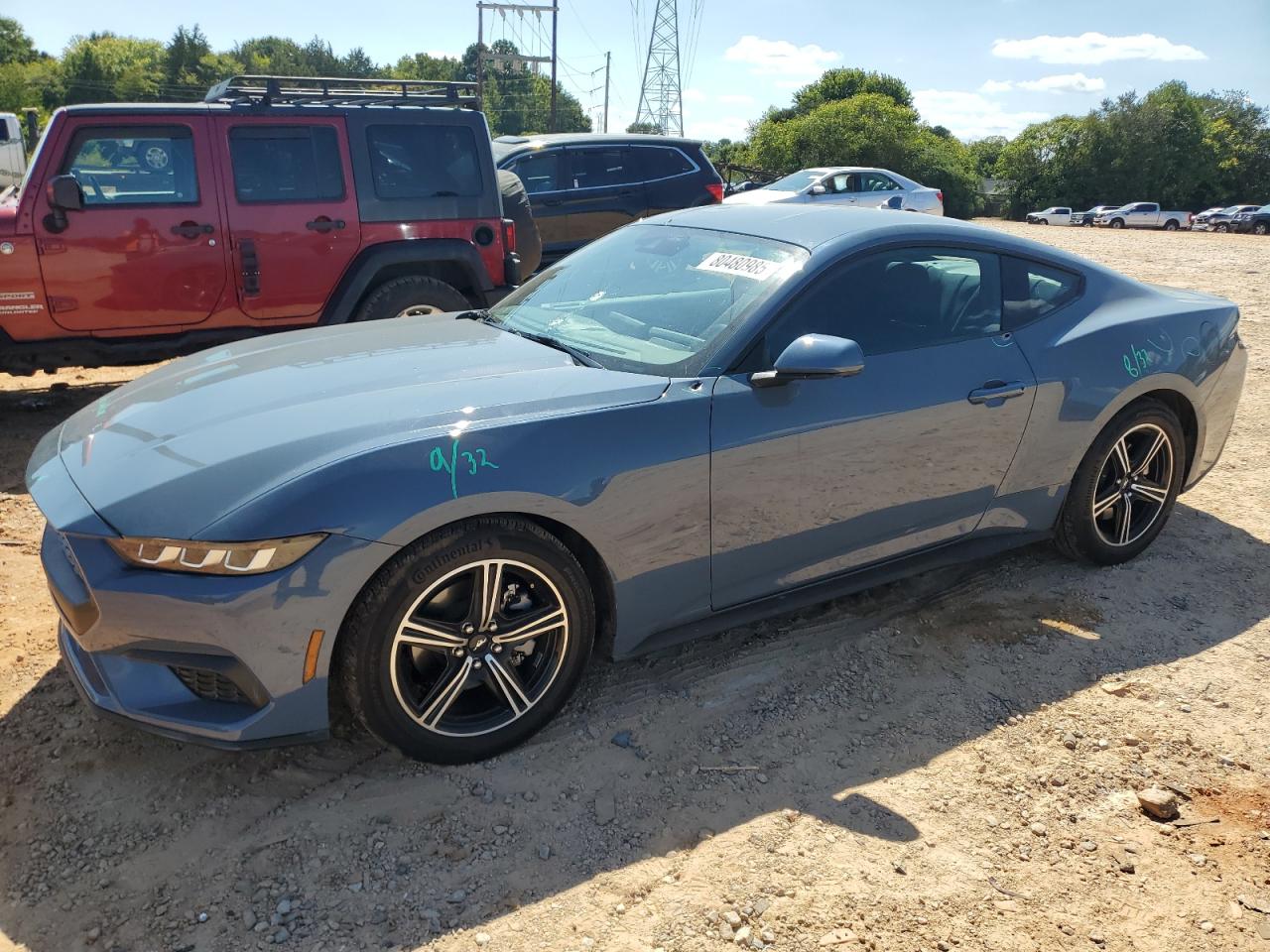 FORD MUSTANG 2025