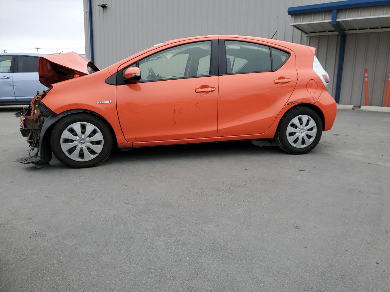 TOYOTA PRIUS C 2013