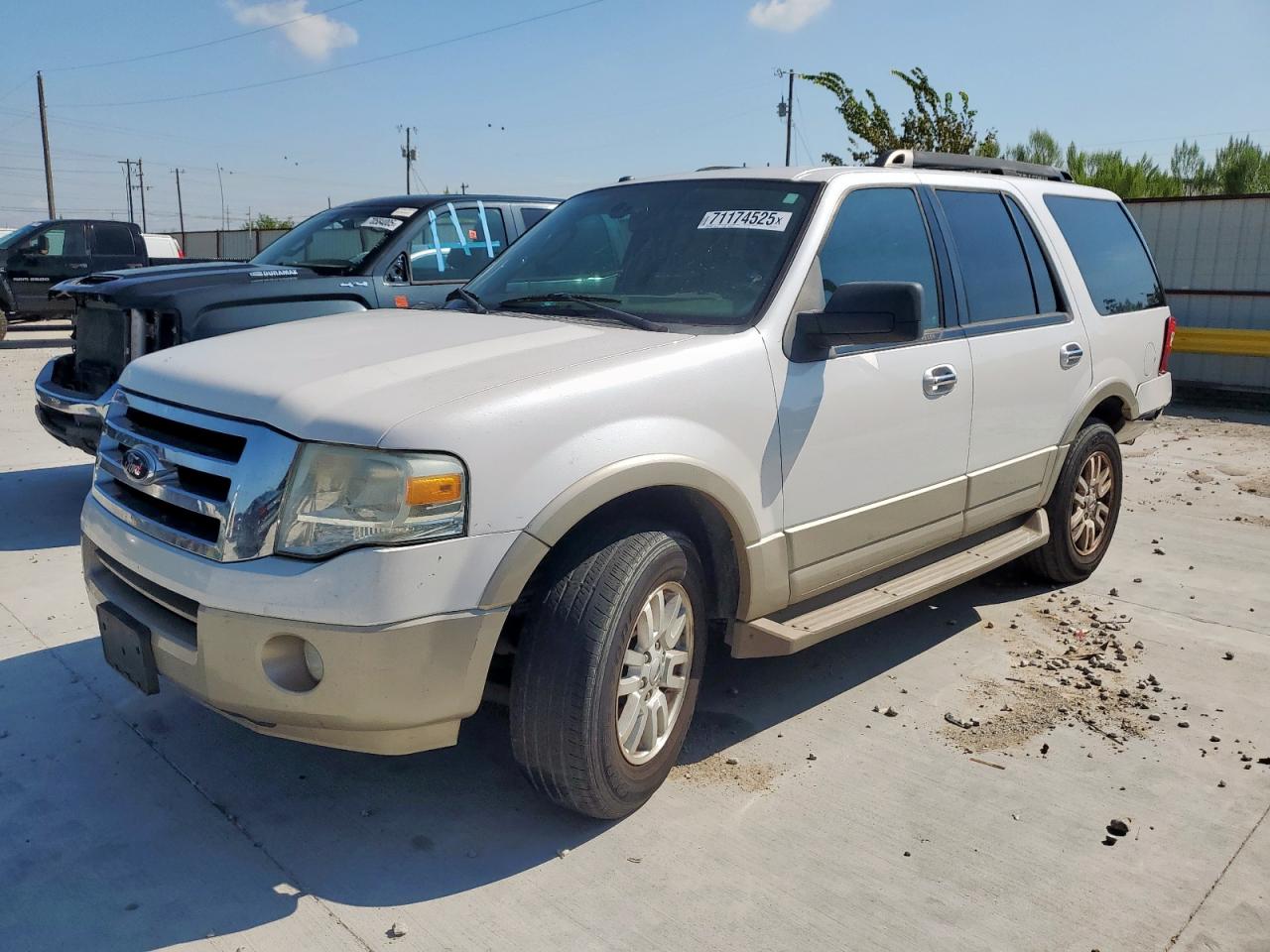 FORD EXPEDITION 2010