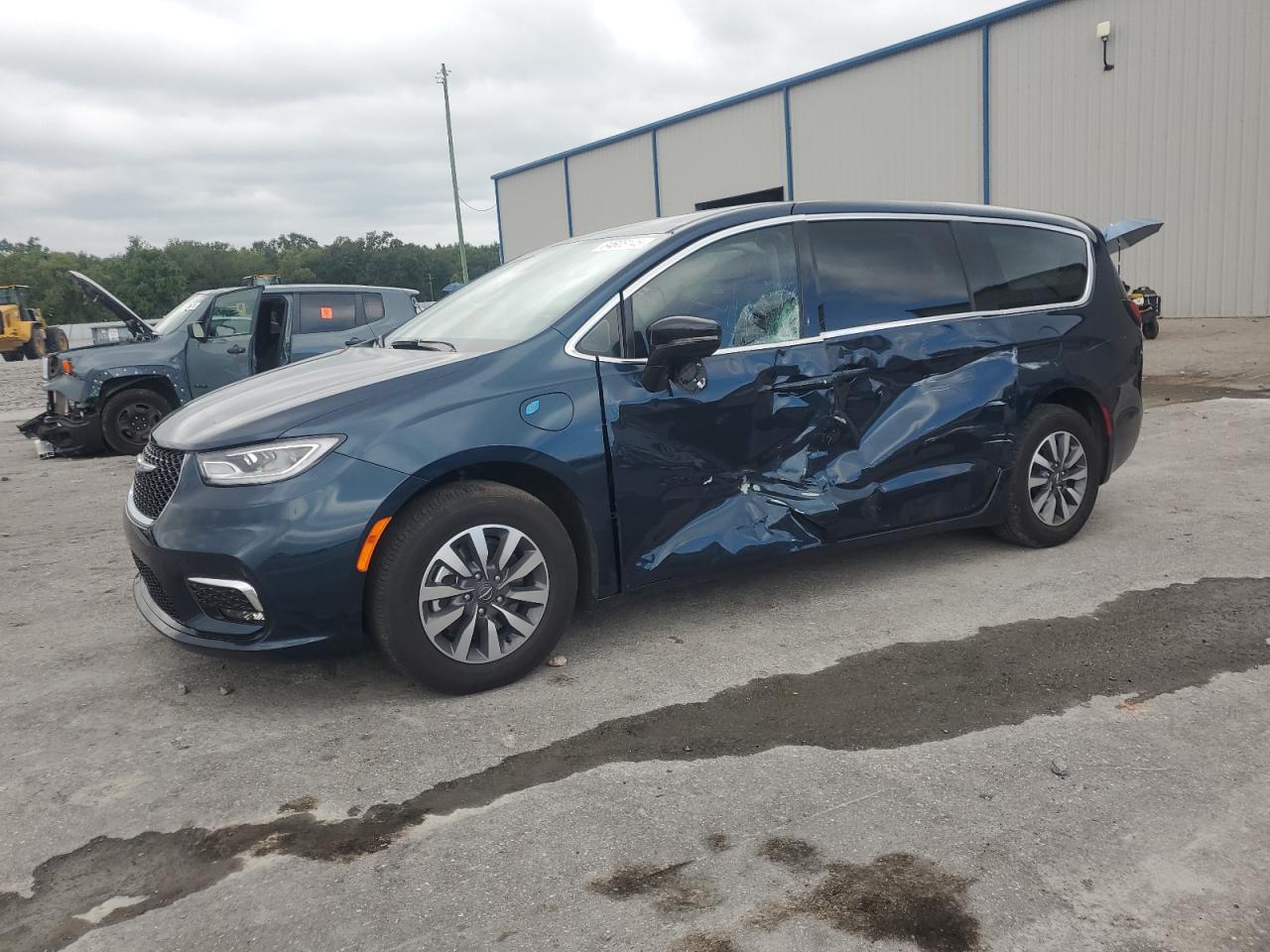 CHRYSLER PACIFICA HYBRID SELECT 2024