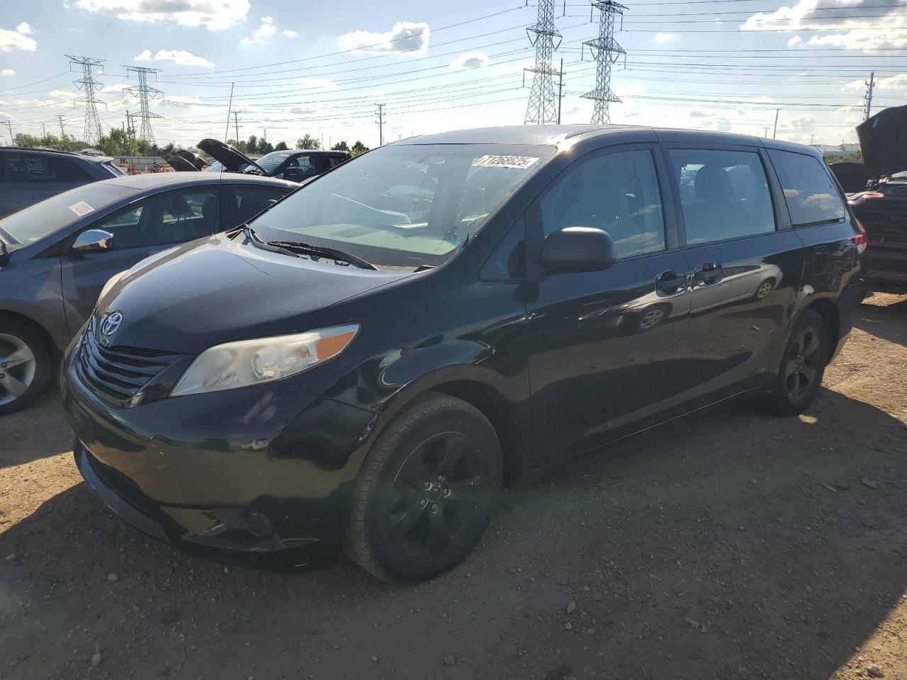 TOYOTA SIENNA BASE 2012