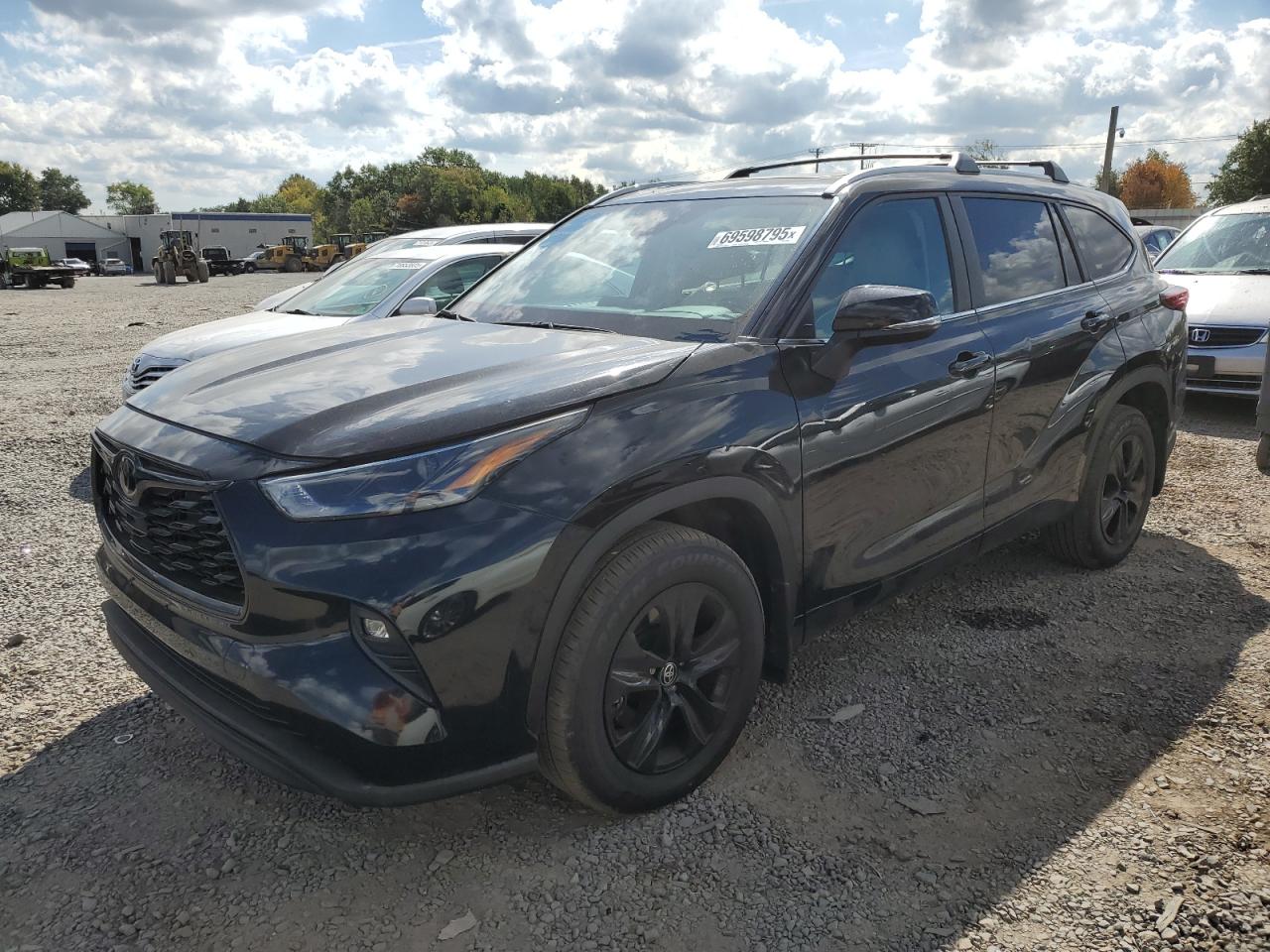 TOYOTA HIGHLANDER 2023
