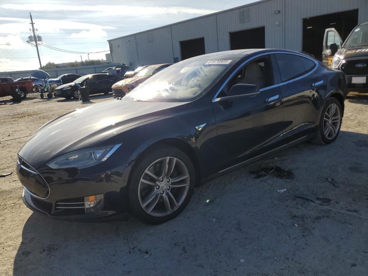TESLA MODEL S 85 2015