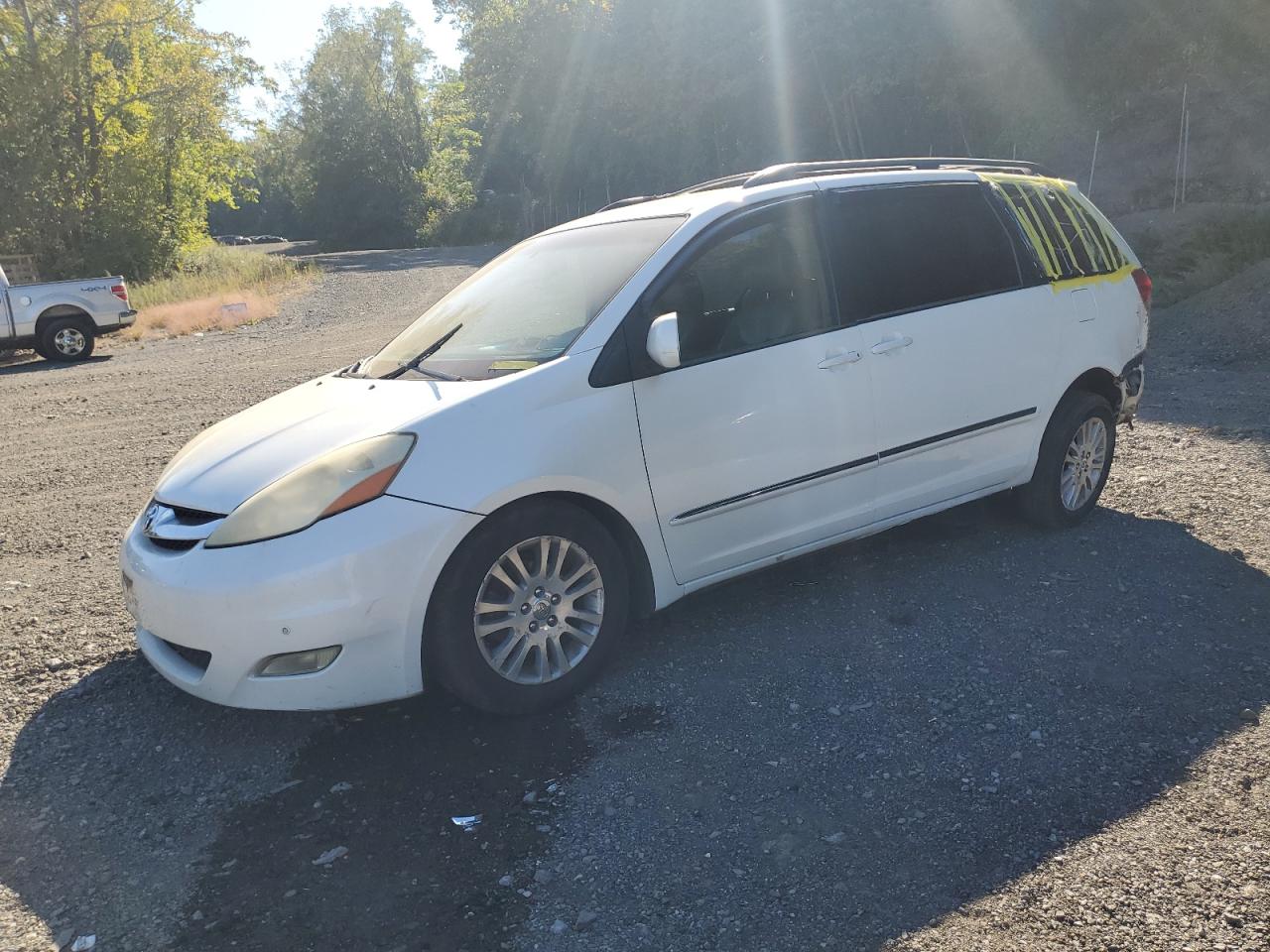 TOYOTA SIENNA 2010