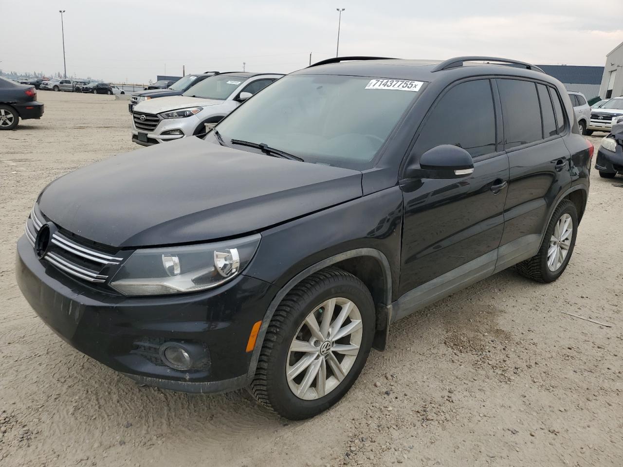 VOLKSWAGEN TIGUAN S 2014