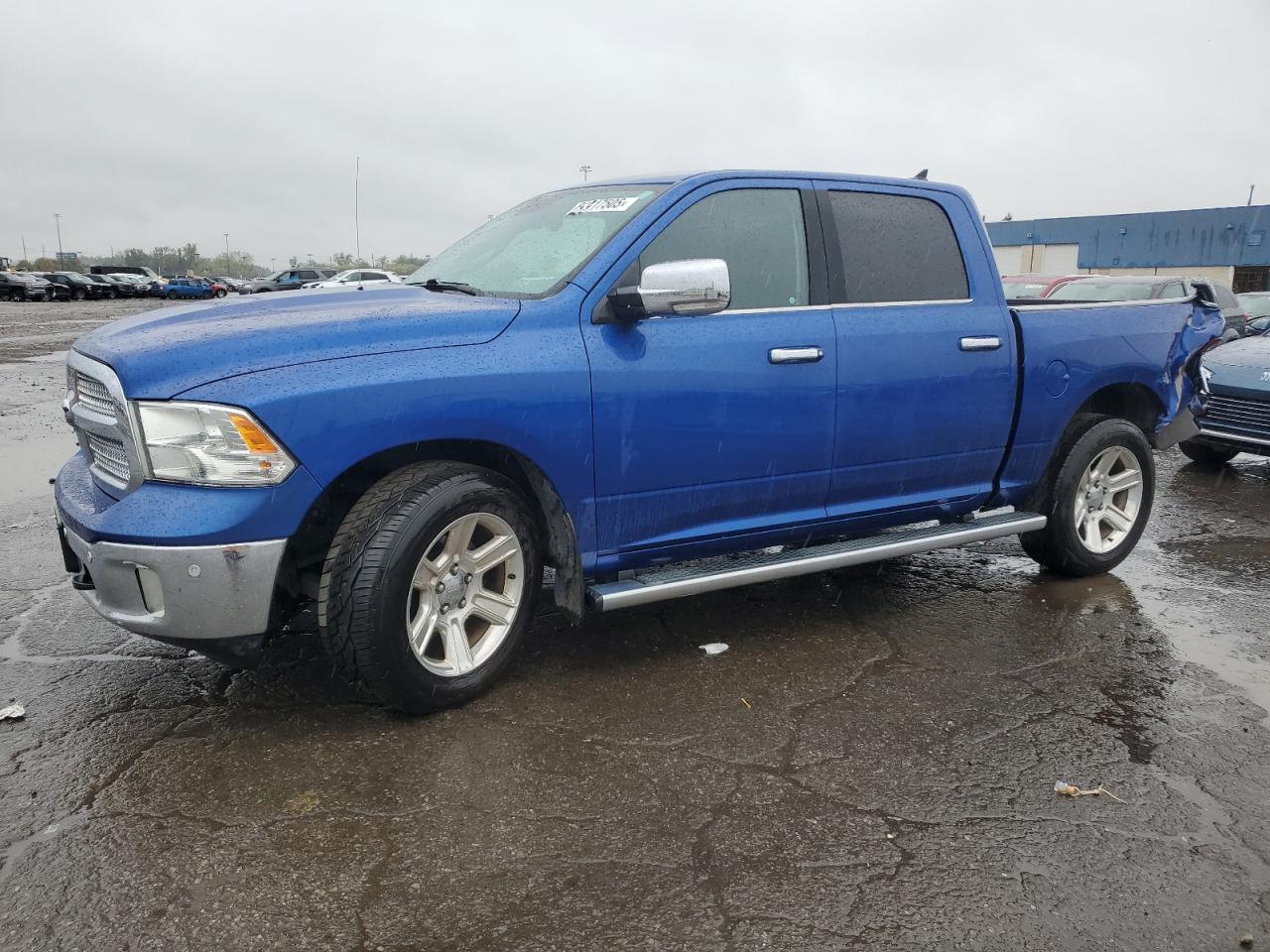 RAM 1500 SLT 2017