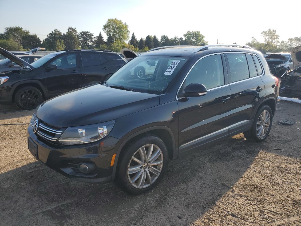 VOLKSWAGEN TIGUAN S 2012
