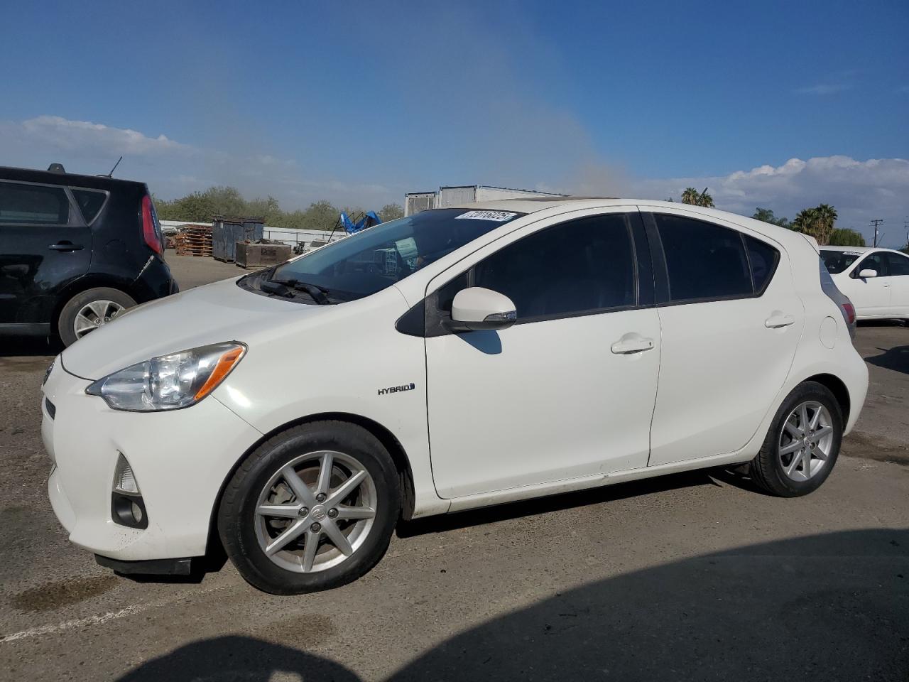 TOYOTA PRIUS C 2013