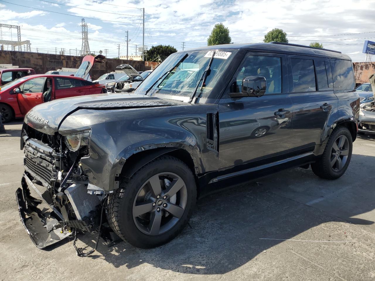 LAND ROVER DEFENDER 110 X-DYNAMIC SE 2025