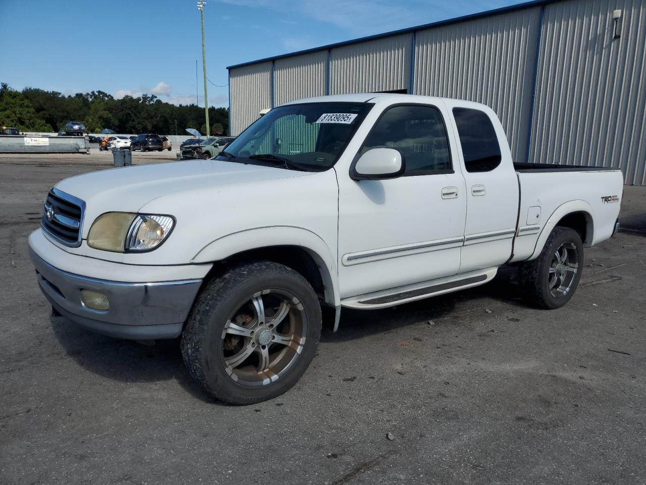 TOYOTA TUNDRA ACC 2002