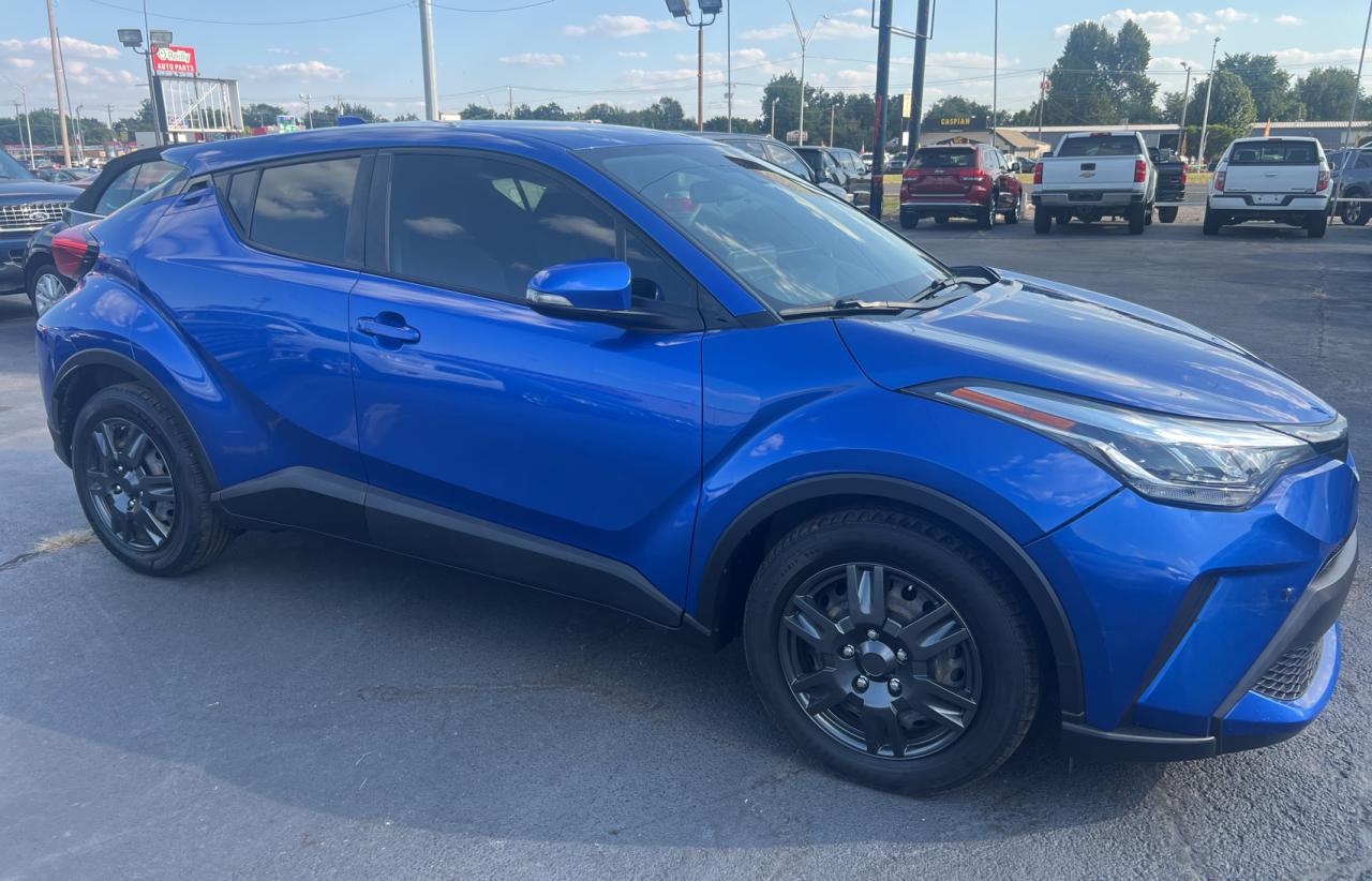 TOYOTA C-HR XLE 2020