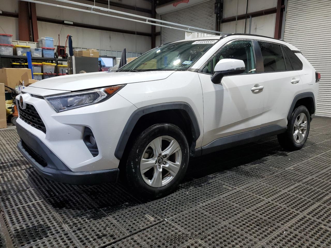 TOYOTA RAV4 XLE 2019
