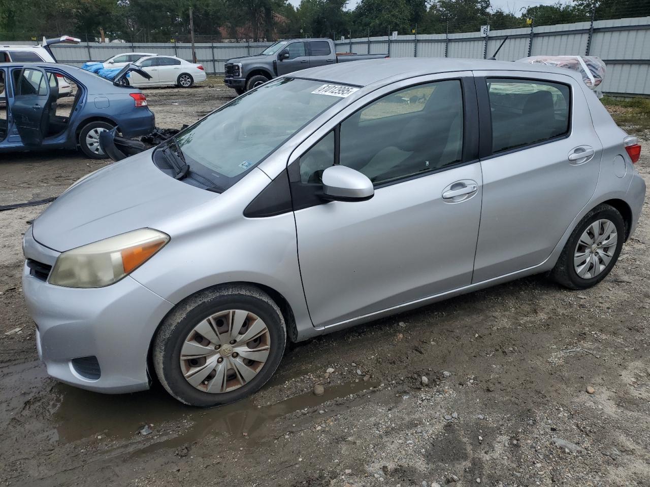 TOYOTA YARIS 2014