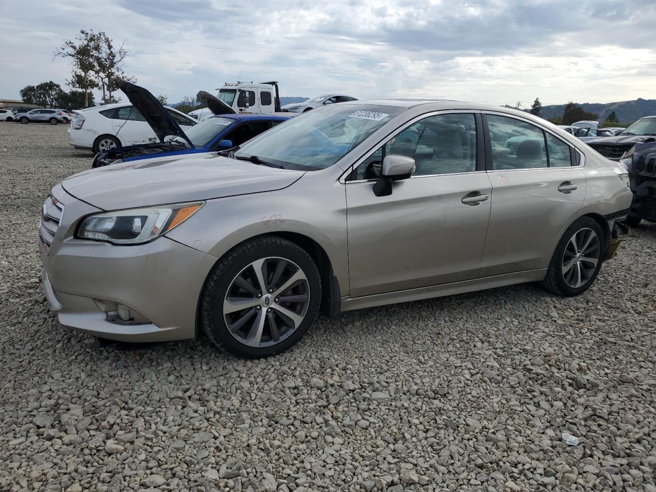 SUBARU LEGACY 2.5 2015