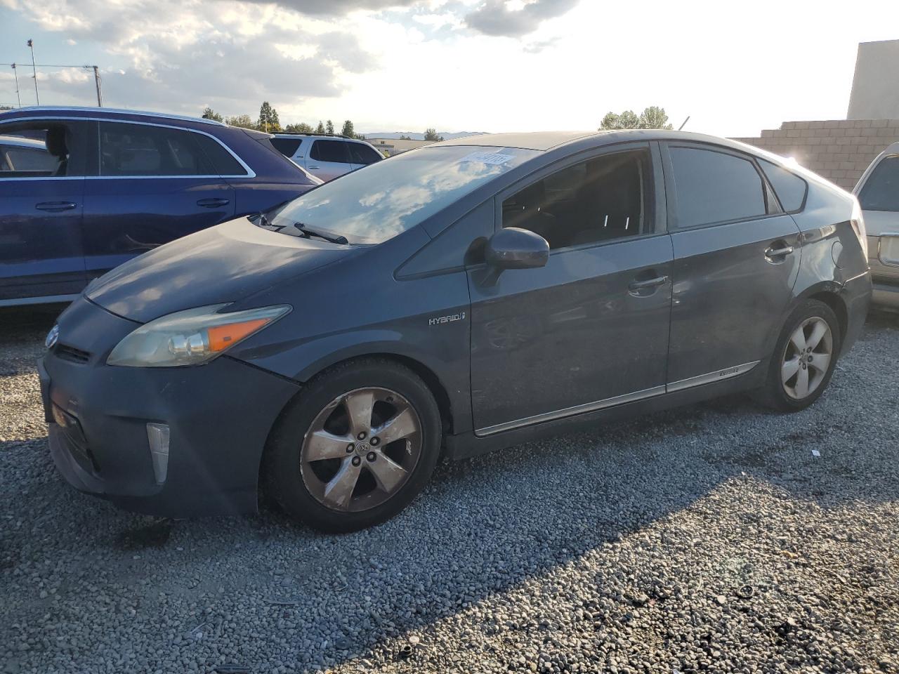 TOYOTA PRIUS 2013