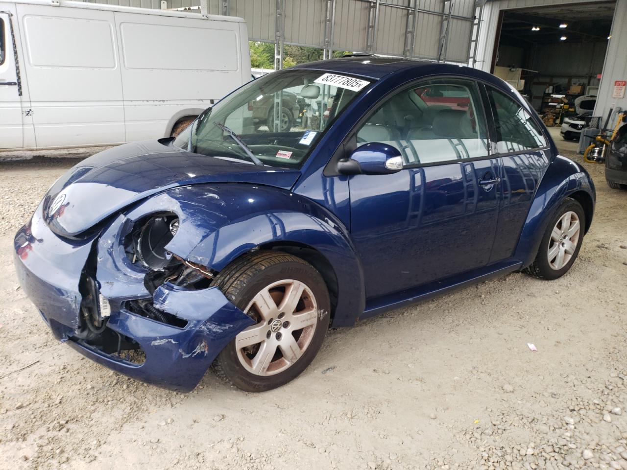 VOLKSWAGEN NEW BEETLE 2007