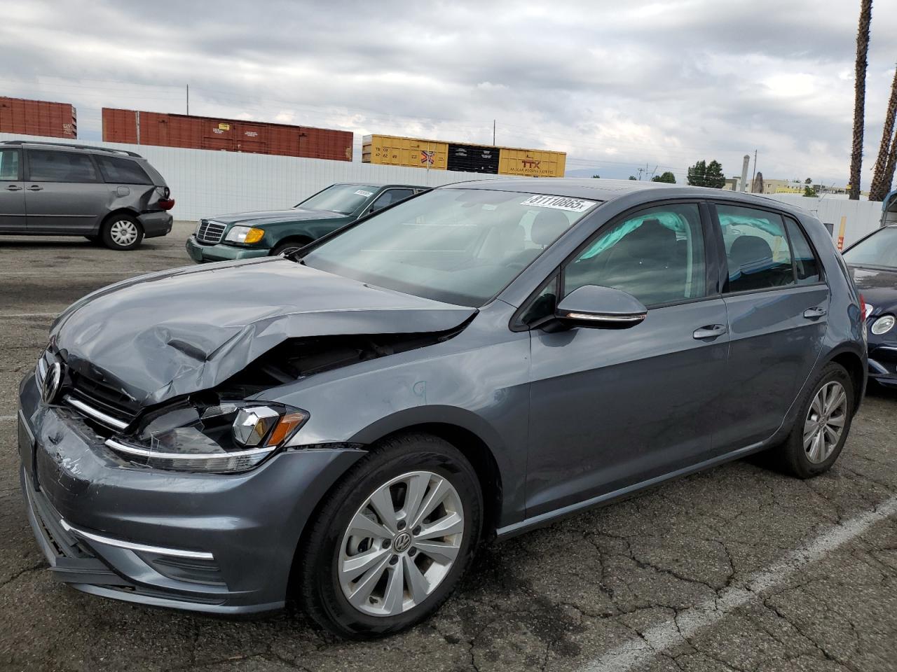 VOLKSWAGEN GOLF 2021